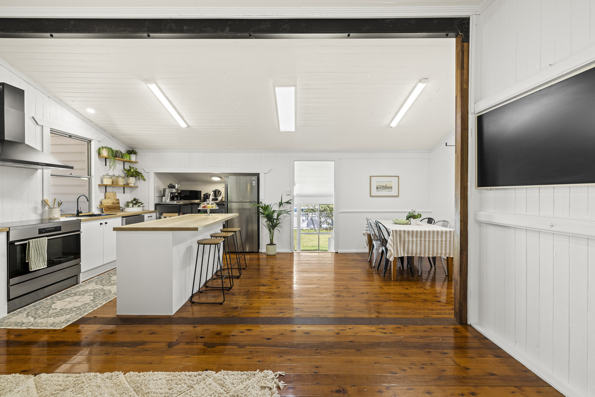 34 Noll Street, Kearneys Spring, QLD 4350 - Image 8