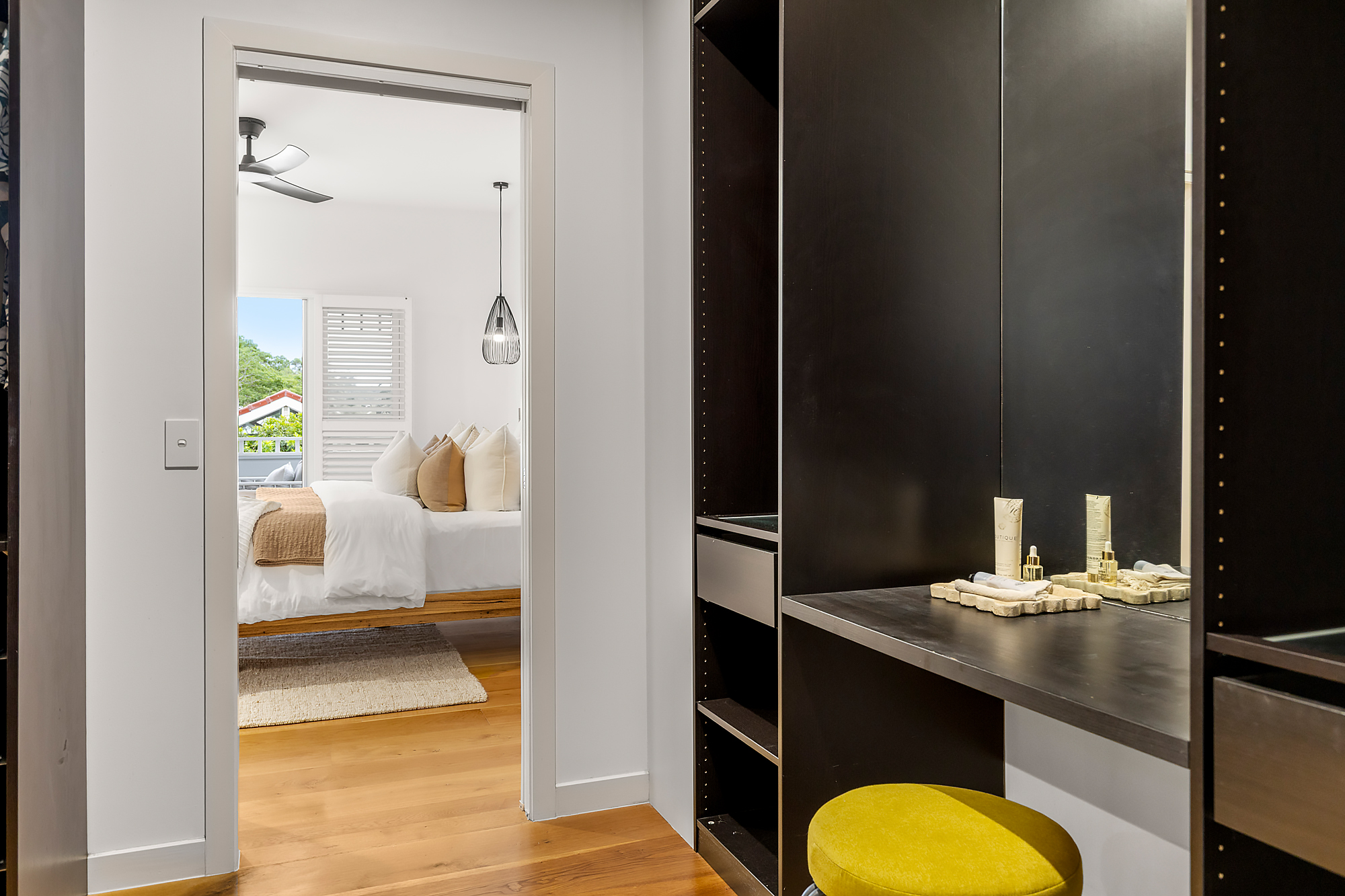 5-bedroom house at 61 SIRIUS STREET, Coorparoo QLD 4151, Brisbane, Queensland