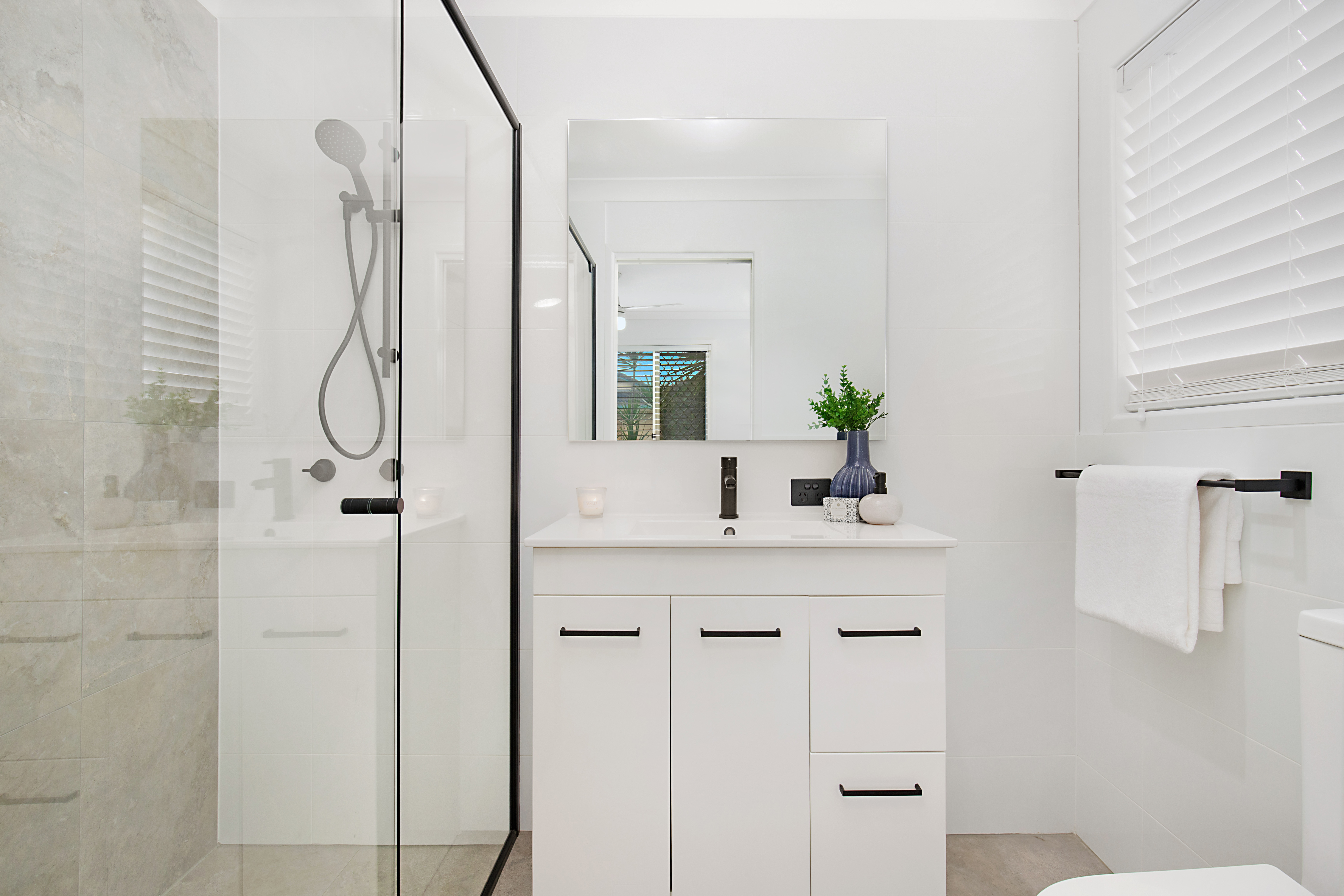 18 PENINA CIRCUIT, Cornubia QLD 4130 - Image 8