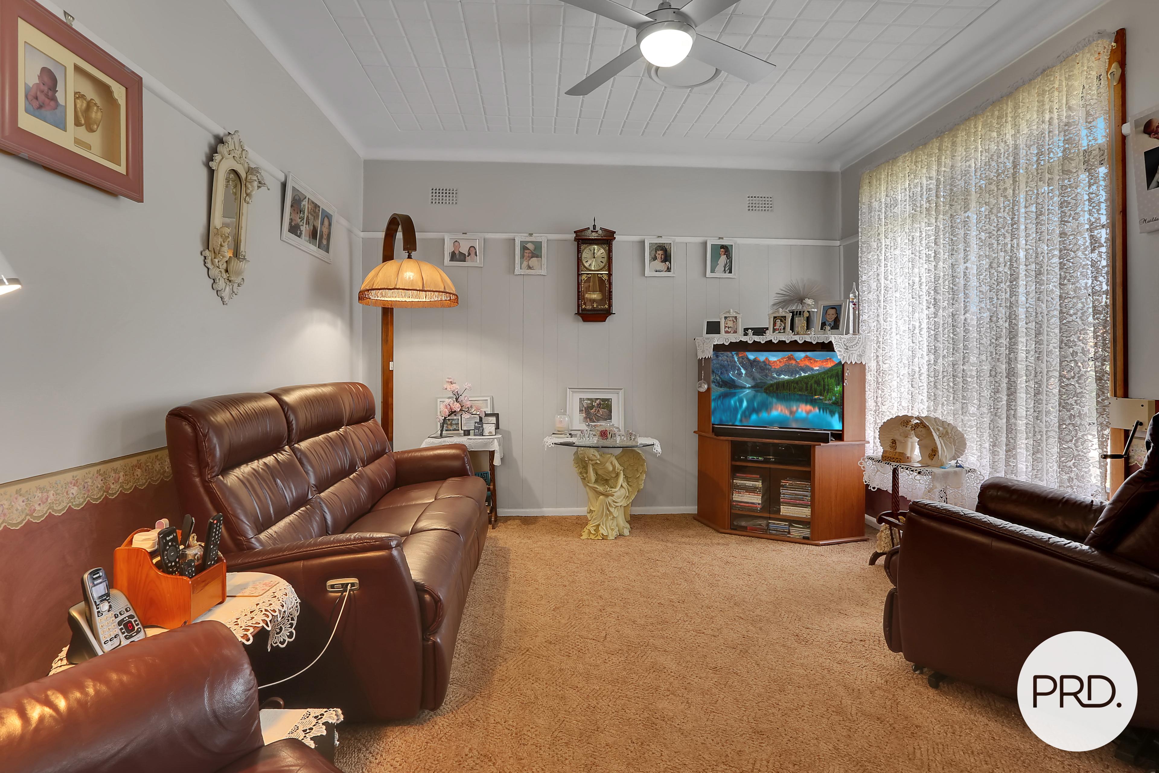 17 Kelly Street, Berkeley, NSW 2506 - Image 2