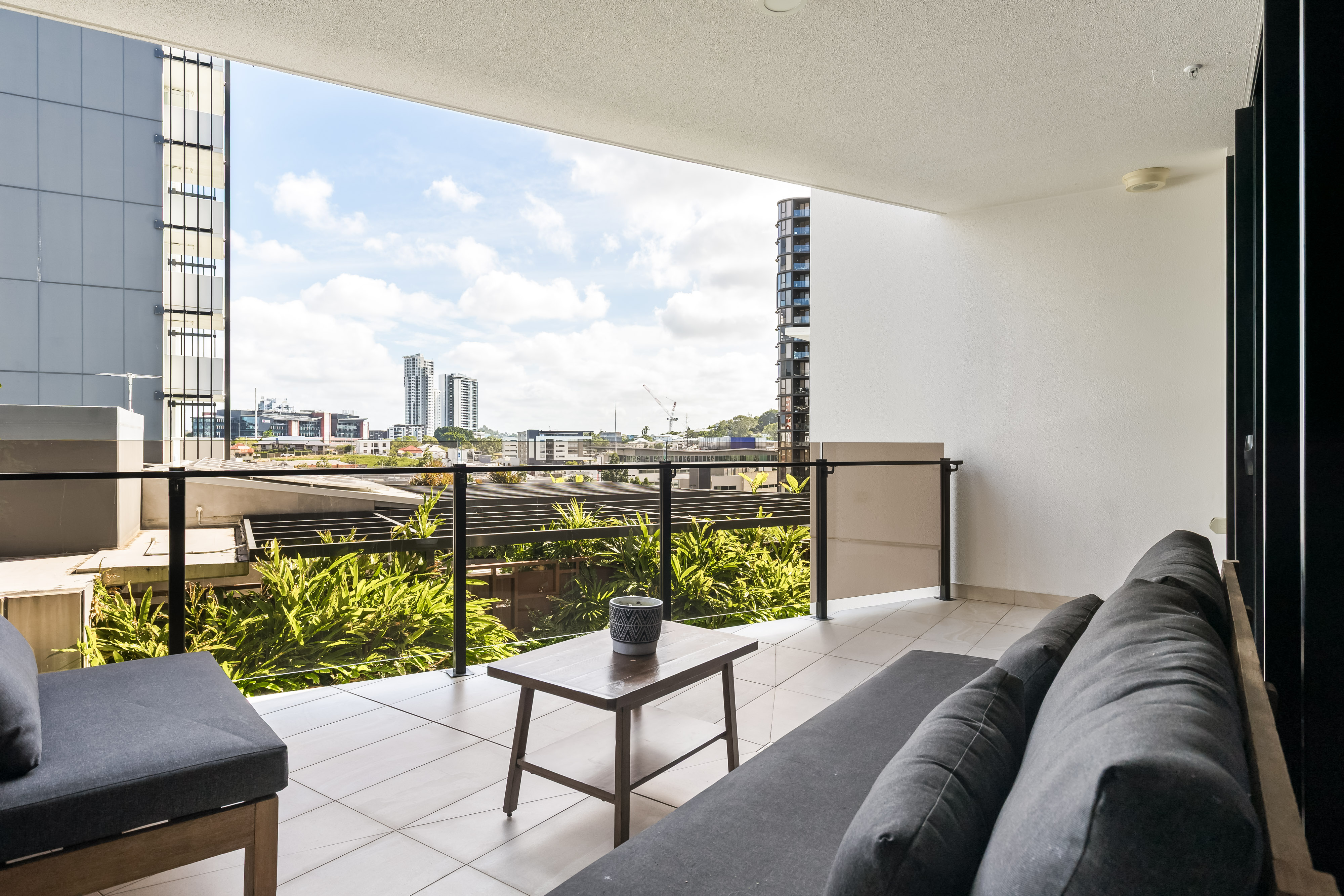 APARTMENT 601 27 COMMERCIAL ROAD, NEWSTEAD QLD 4006 - Image 10