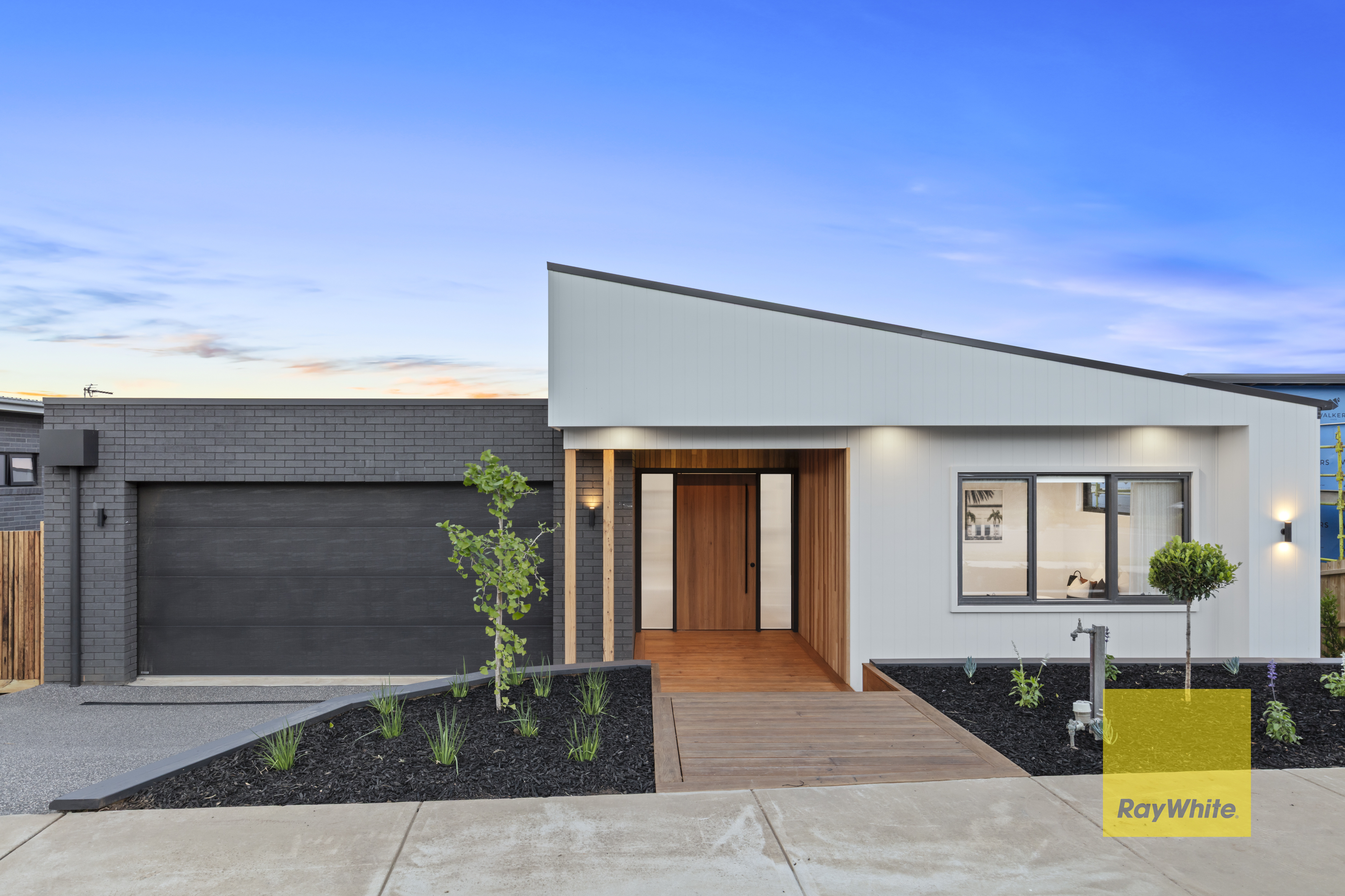 24 Mosman Way, Highton, Vic, 3216 - Image 1