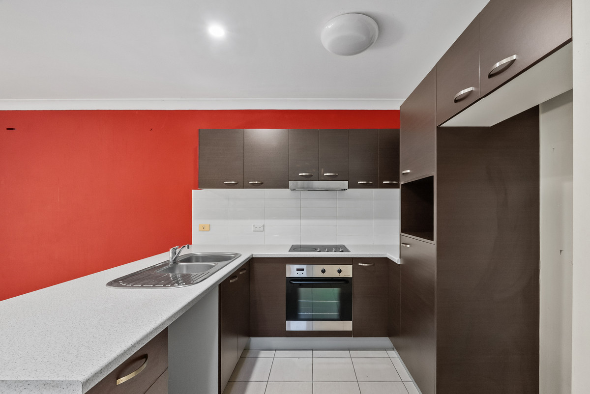 4 18 LITTLE JENNER STREET, NUNDAH QLD 4012 - Image 2