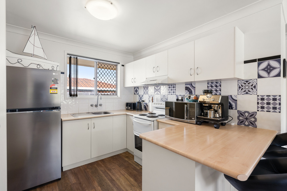 42 Noll Street, Kearneys Spring, Qld, 4350 - Image 3