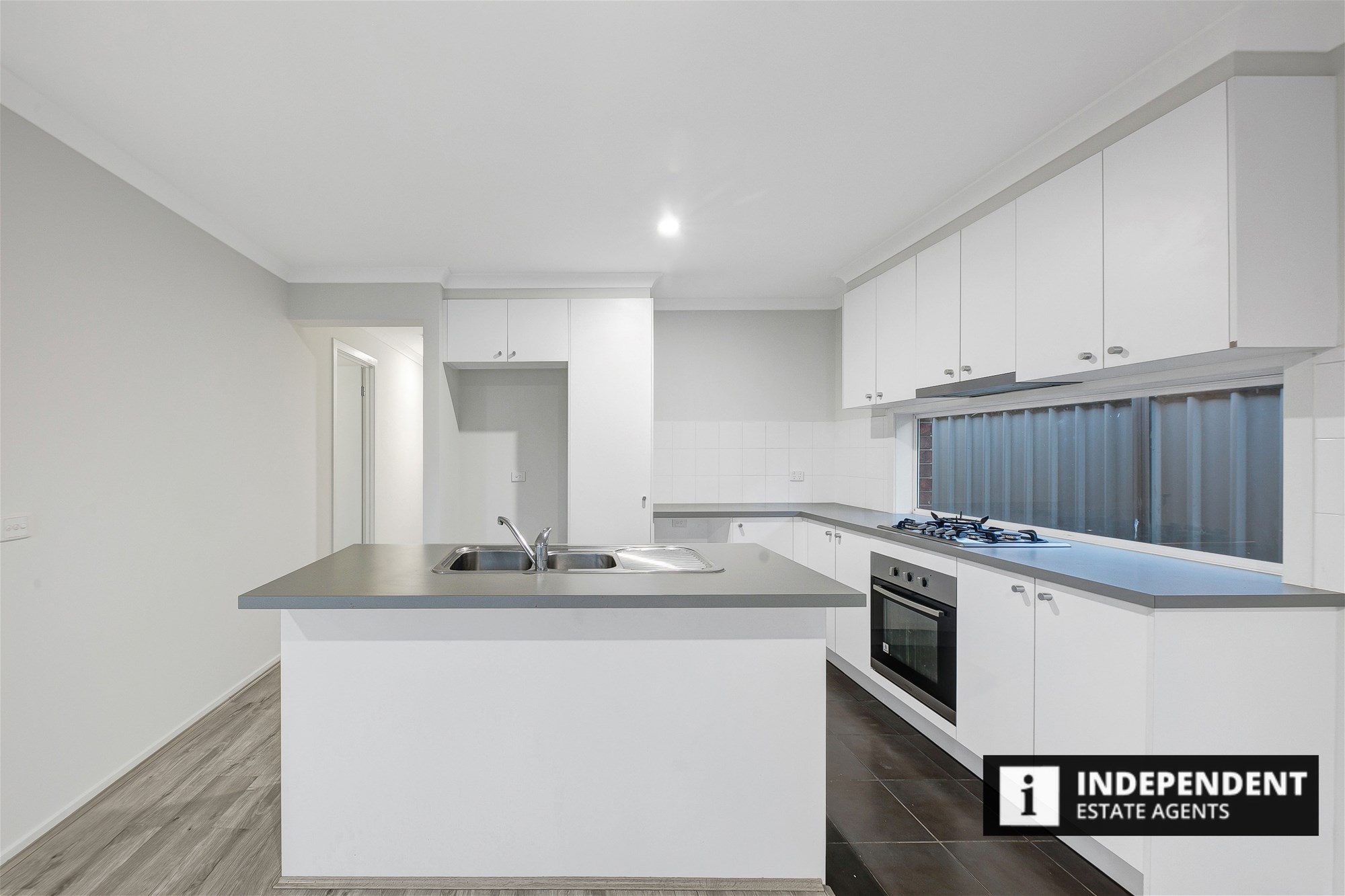 286 Clarkes Road, Brookfield, VIC 3338 - Image 4