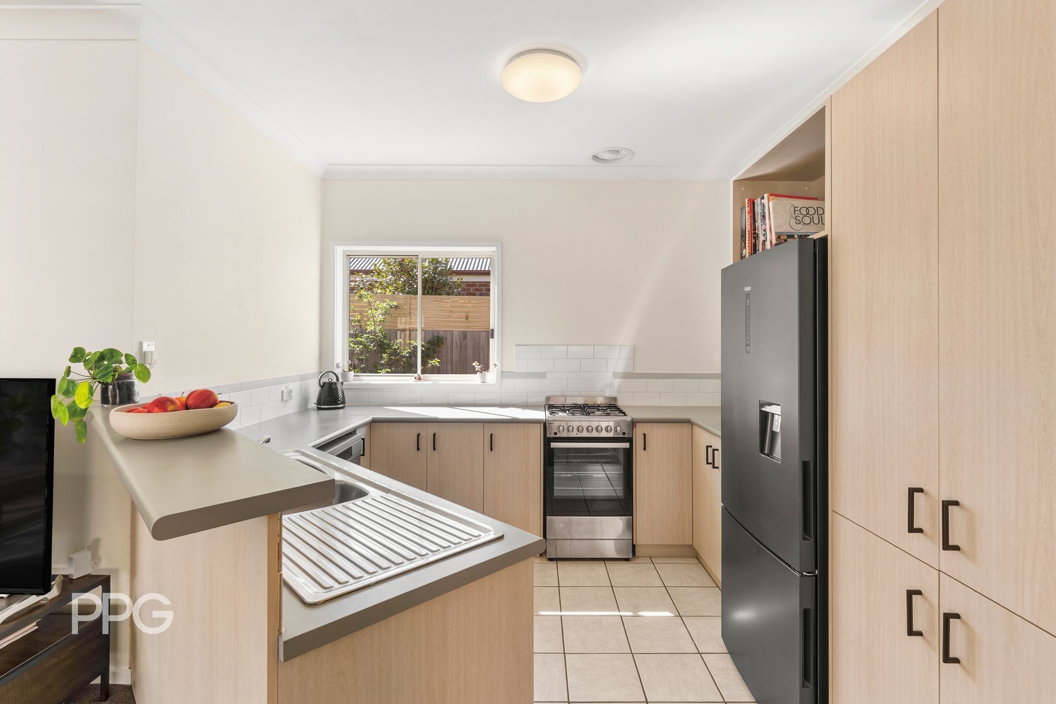 10 Melanie Place, Ocean Grove, VIC 3226 - Image 2