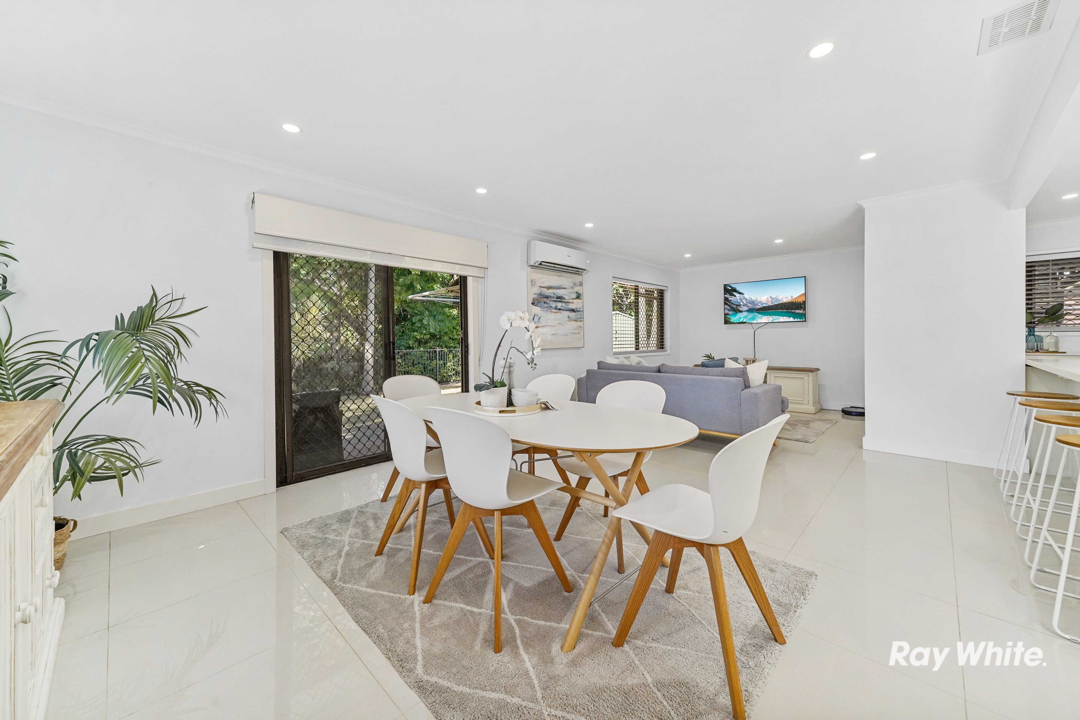 3-bedroom house at 21 JEANETTE AVENUE, Springwood QLD 4127, Logan, Queensland