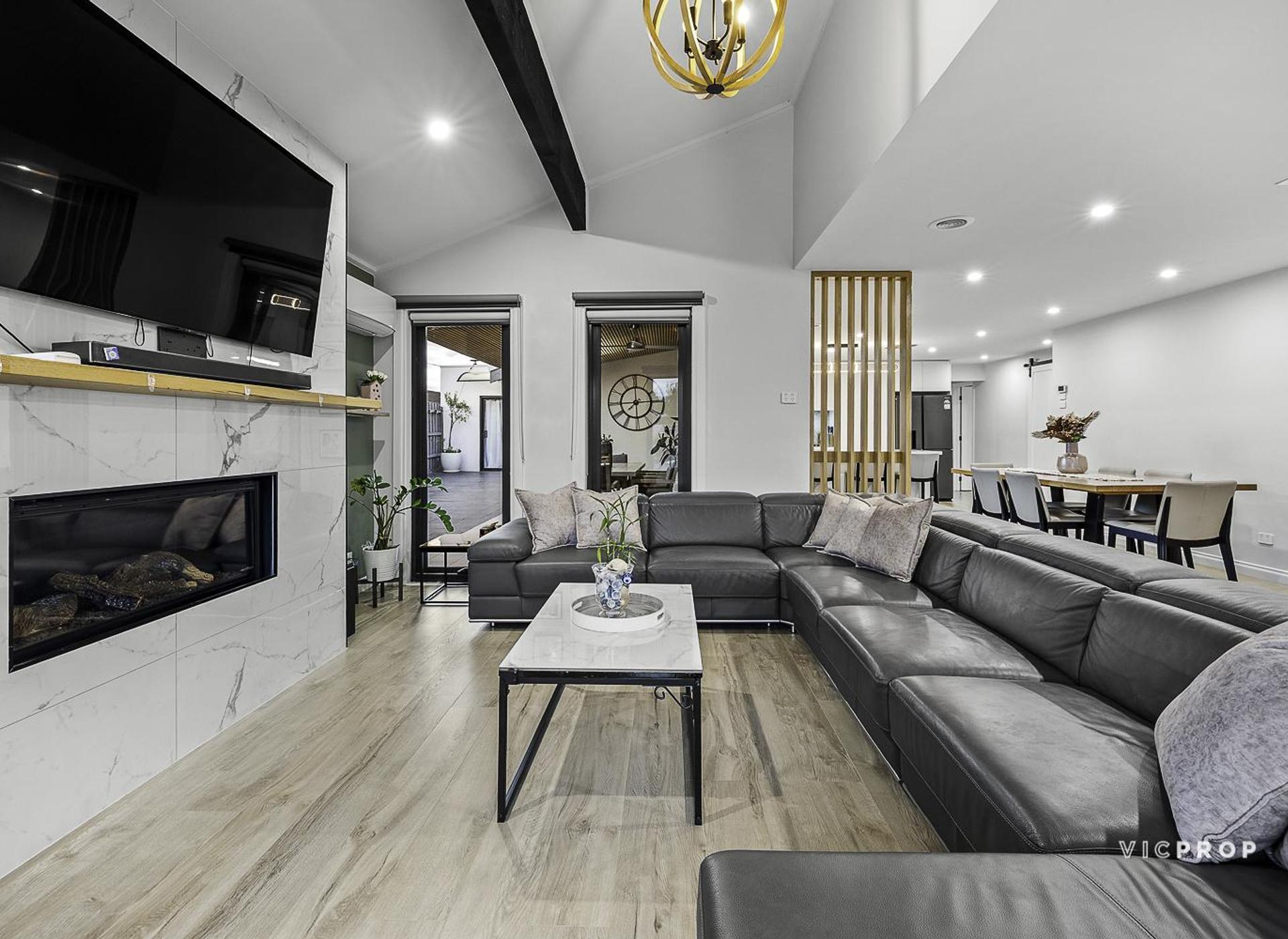 13 Dampier Court, Epping, VIC 3076 - Image 6