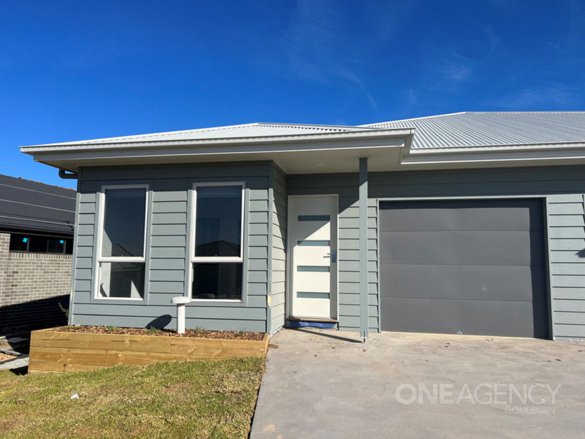 25 BONNEVILLE BOULEVARD, Goulburn NSW 2580 - Image 1