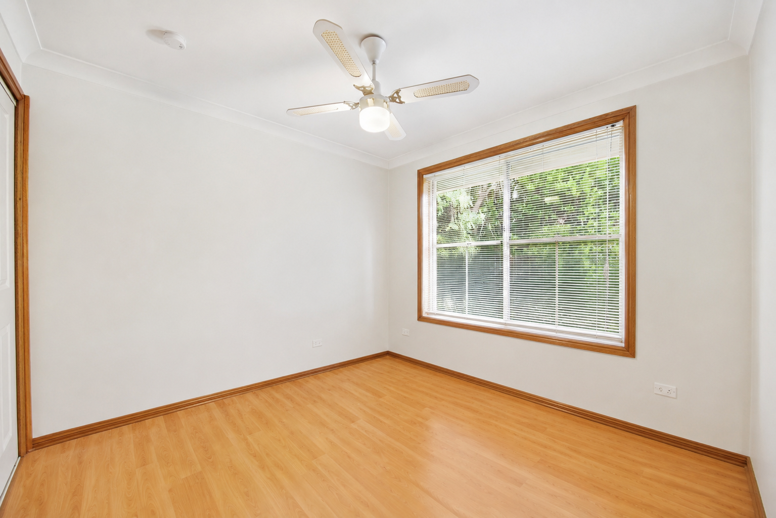 54 STENHOUSE DRIVE, Mount Annan NSW 2567 - Image 8