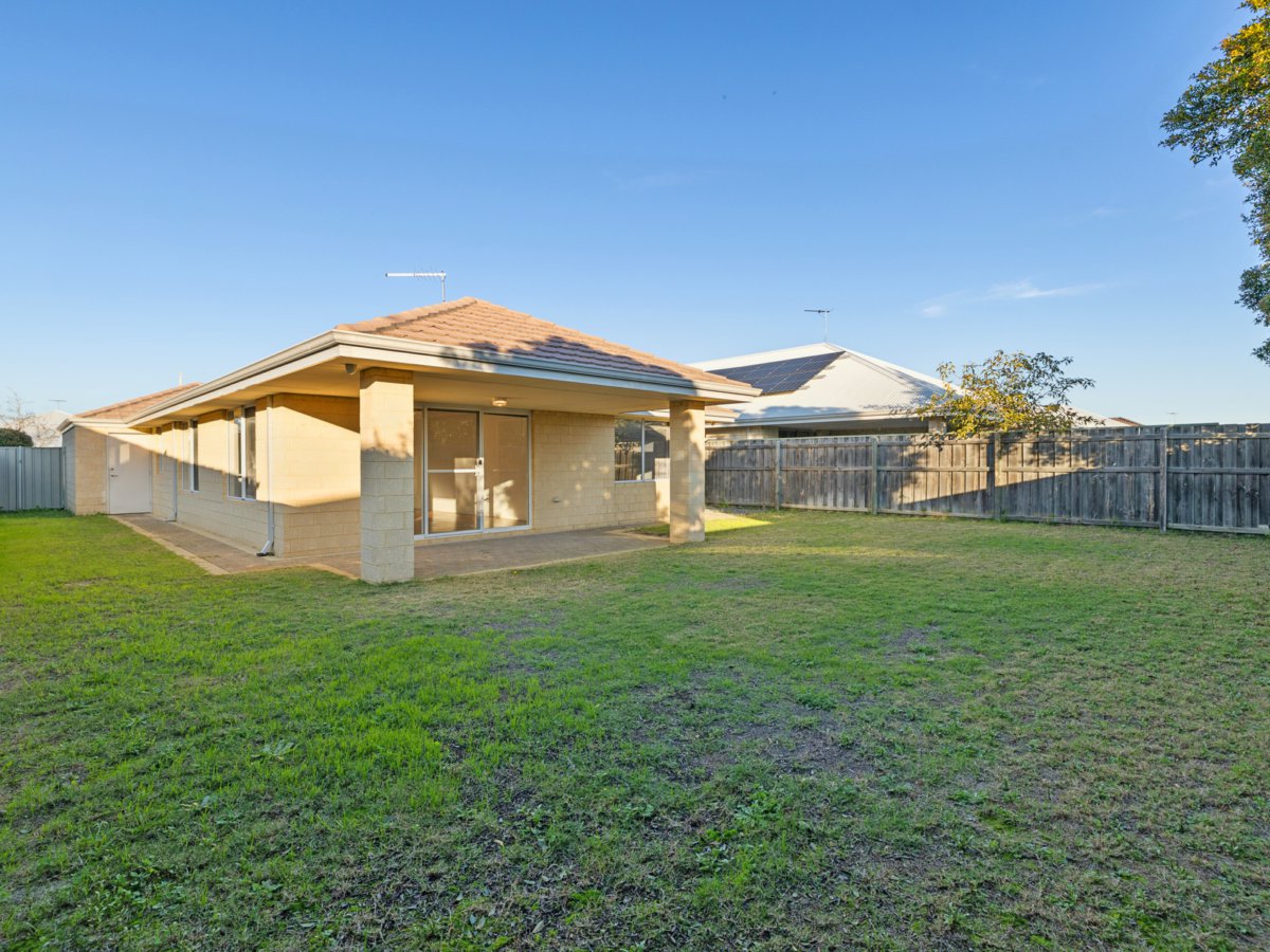 3-bedroom house at 27 Bluebird Street, Wellard WA 6170, Kwinana, Western Australia