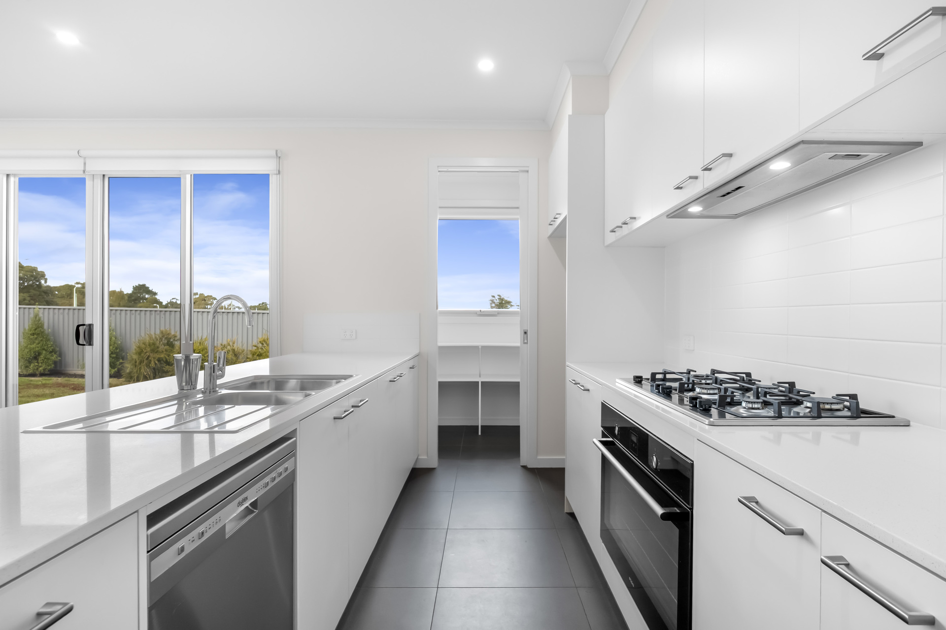 19 NIKOLAOS STREET, Smythes Creek VIC 3351 - Image 4
