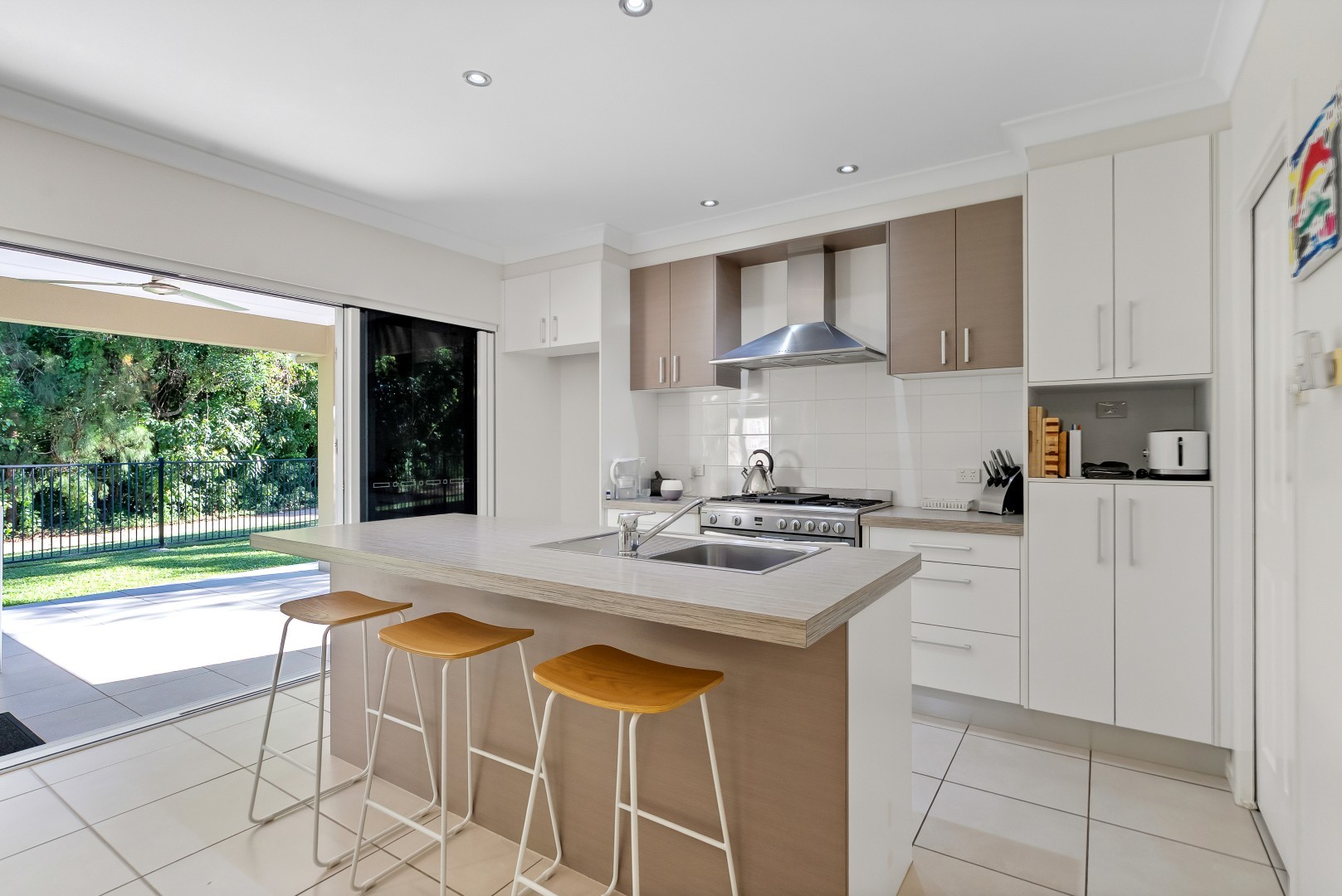 11 Charnley Avenue, Bentley Park, Qld, 4869 - Image 8