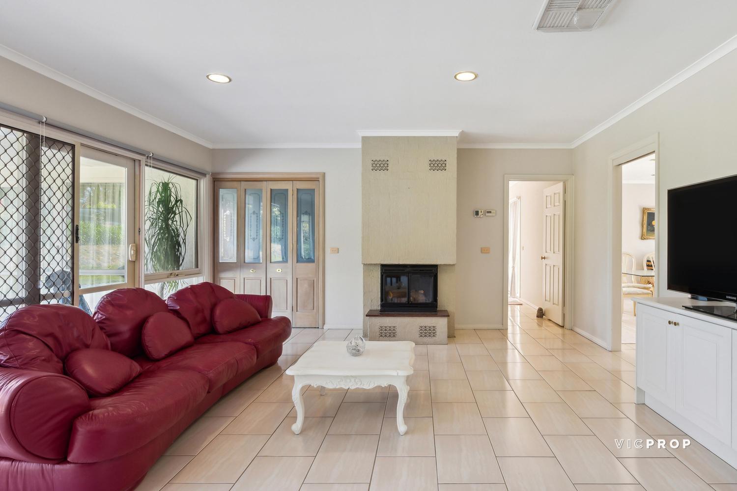 5-bedroom house at 4 Meaka Court, Warrandyte, VIC 3113, Manningham, Victoria