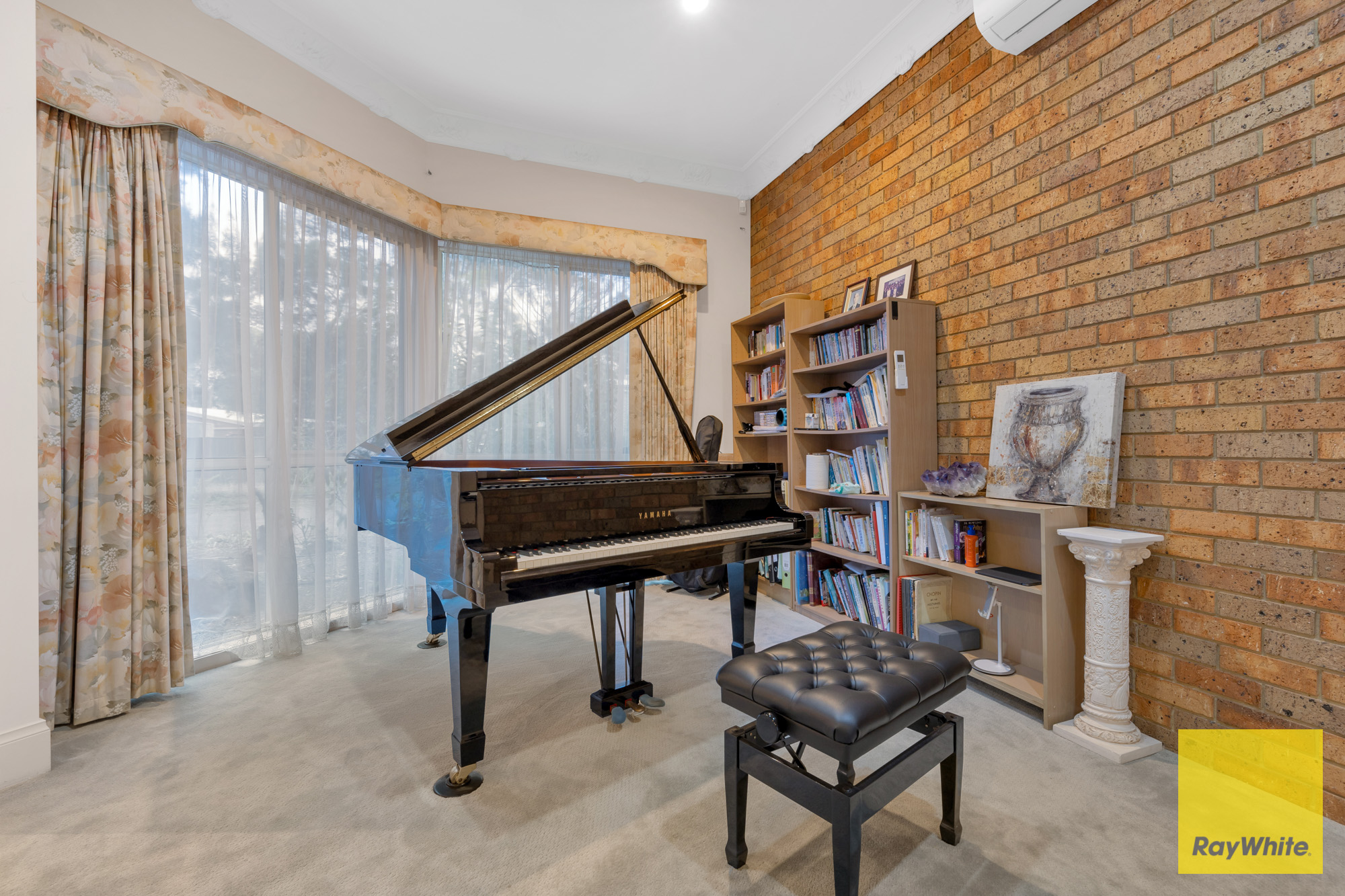 7-bedroom house at 18 BINDOWAN DRIVE, Hoppers Crossing VIC 3029, Wyndham, Victoria