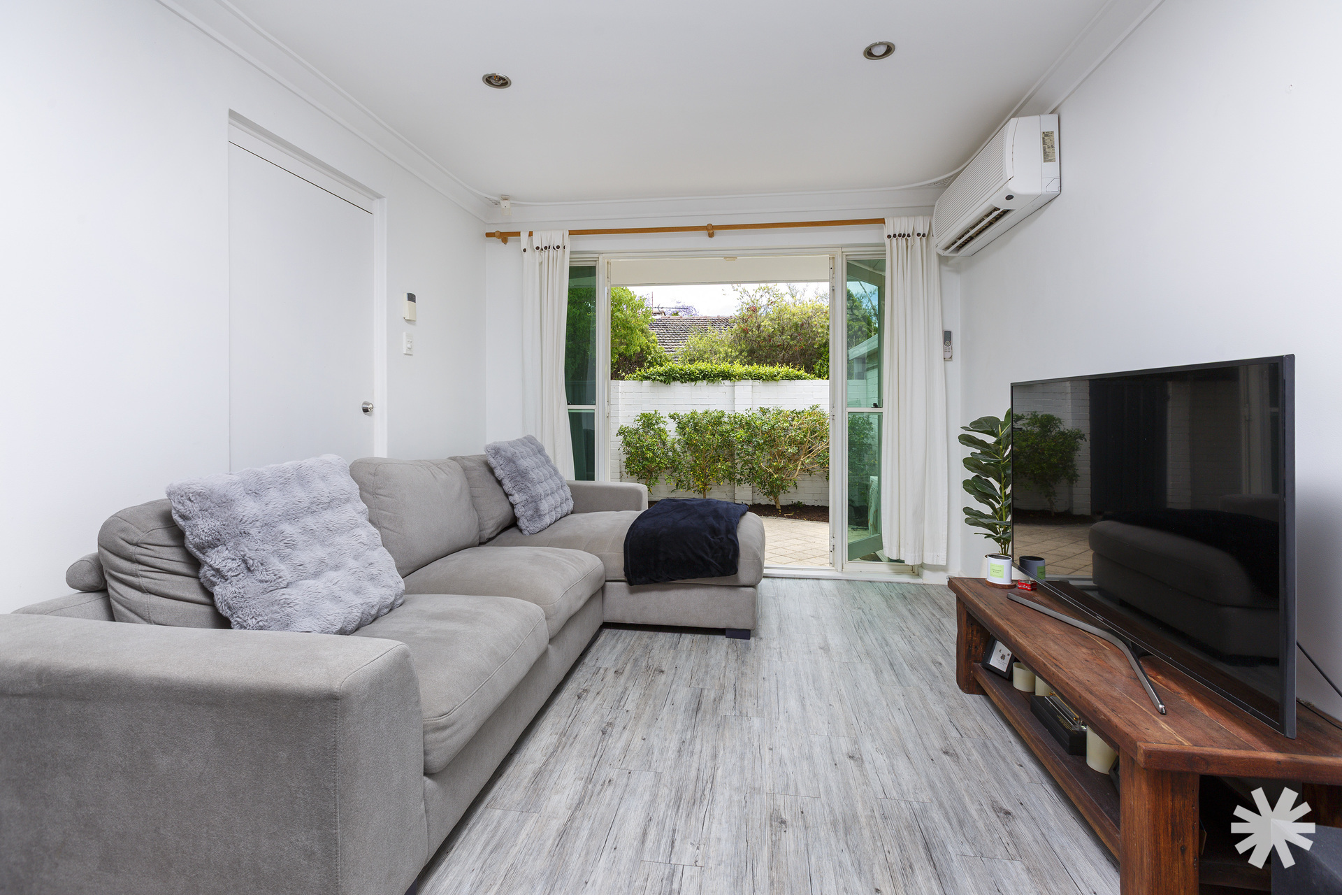 19b Park Street, Como, Wa, 6152 - Image 4