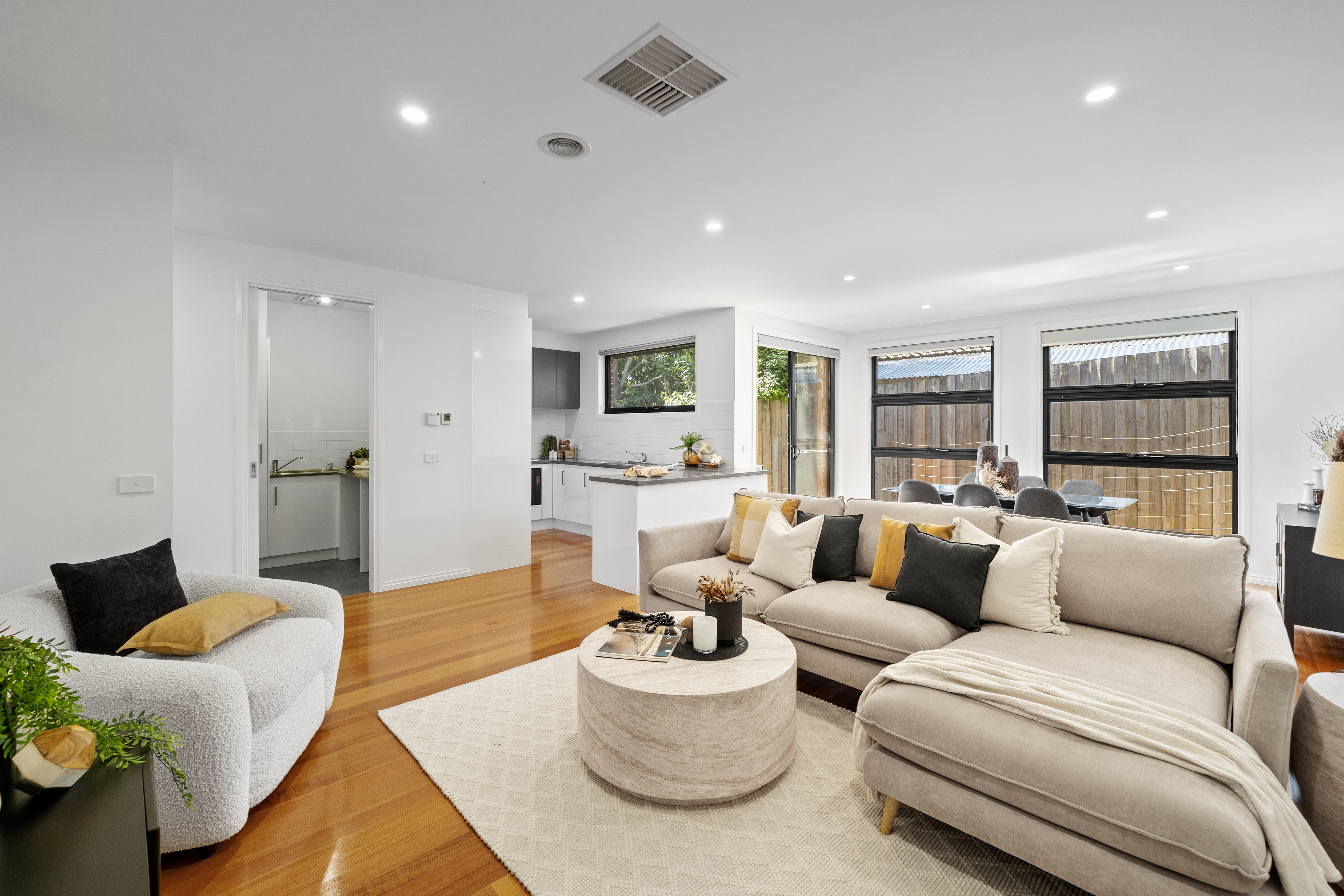 4-bedroom unit at 2/1360 Stud Road, Rowville, VIC 3178, Knox, Victoria