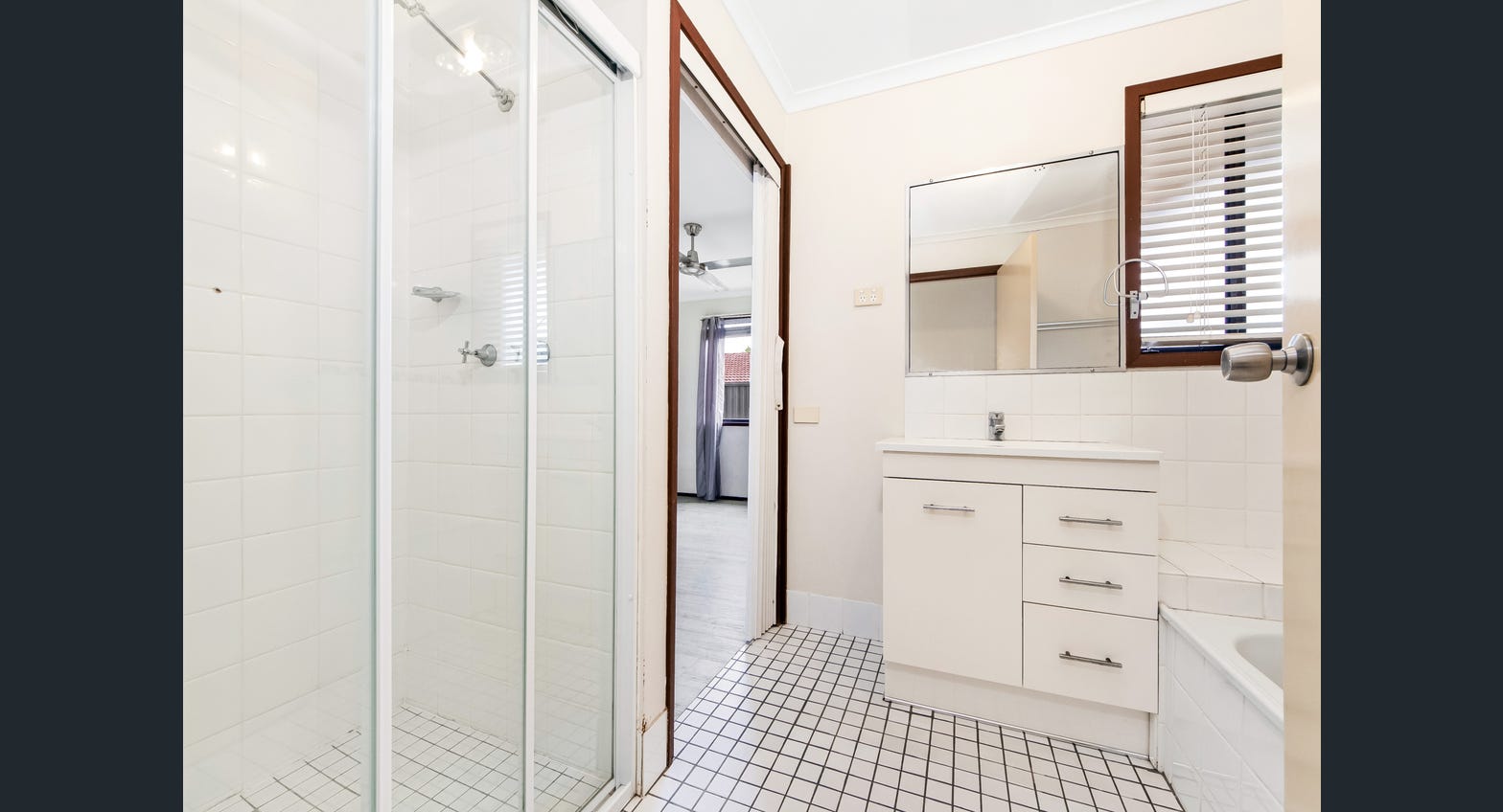 2/5 Inchcape Court, Ashmore, QLD 4214 - Image 9