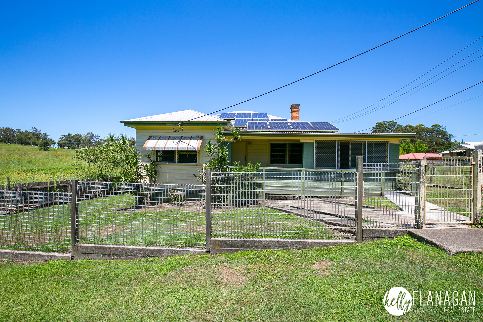 152 TOZER STREET, West Kempsey NSW 2440 - Image 2