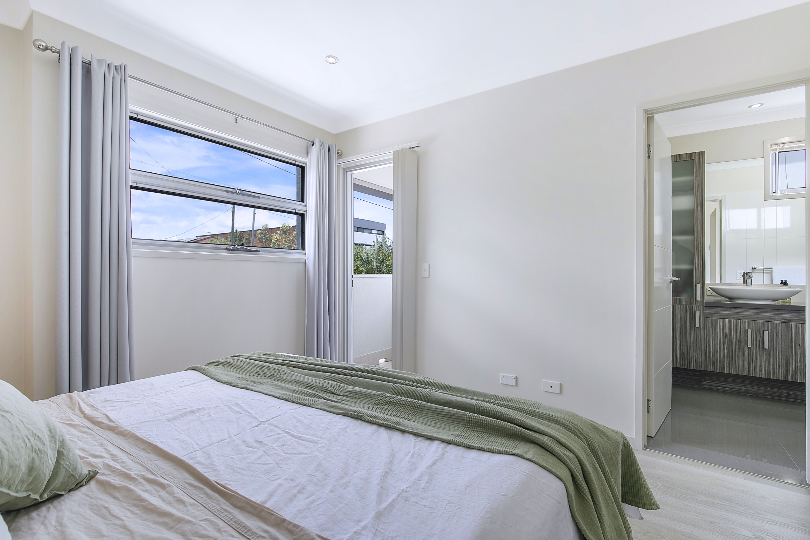 1/23 Cambridge Street, Carina Heights, QLD 4152 - Image 3