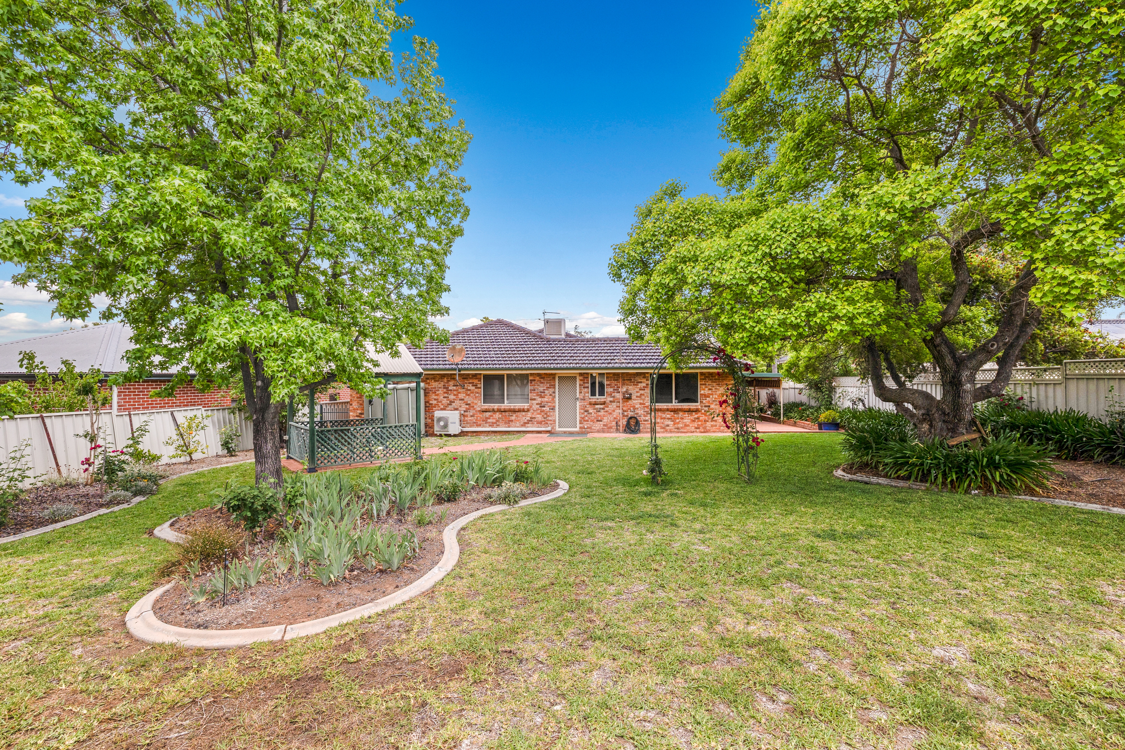 4-bedroom house at 3 Matilda Place, Hillvue, NSW 2340, Tamworth, New South Wales