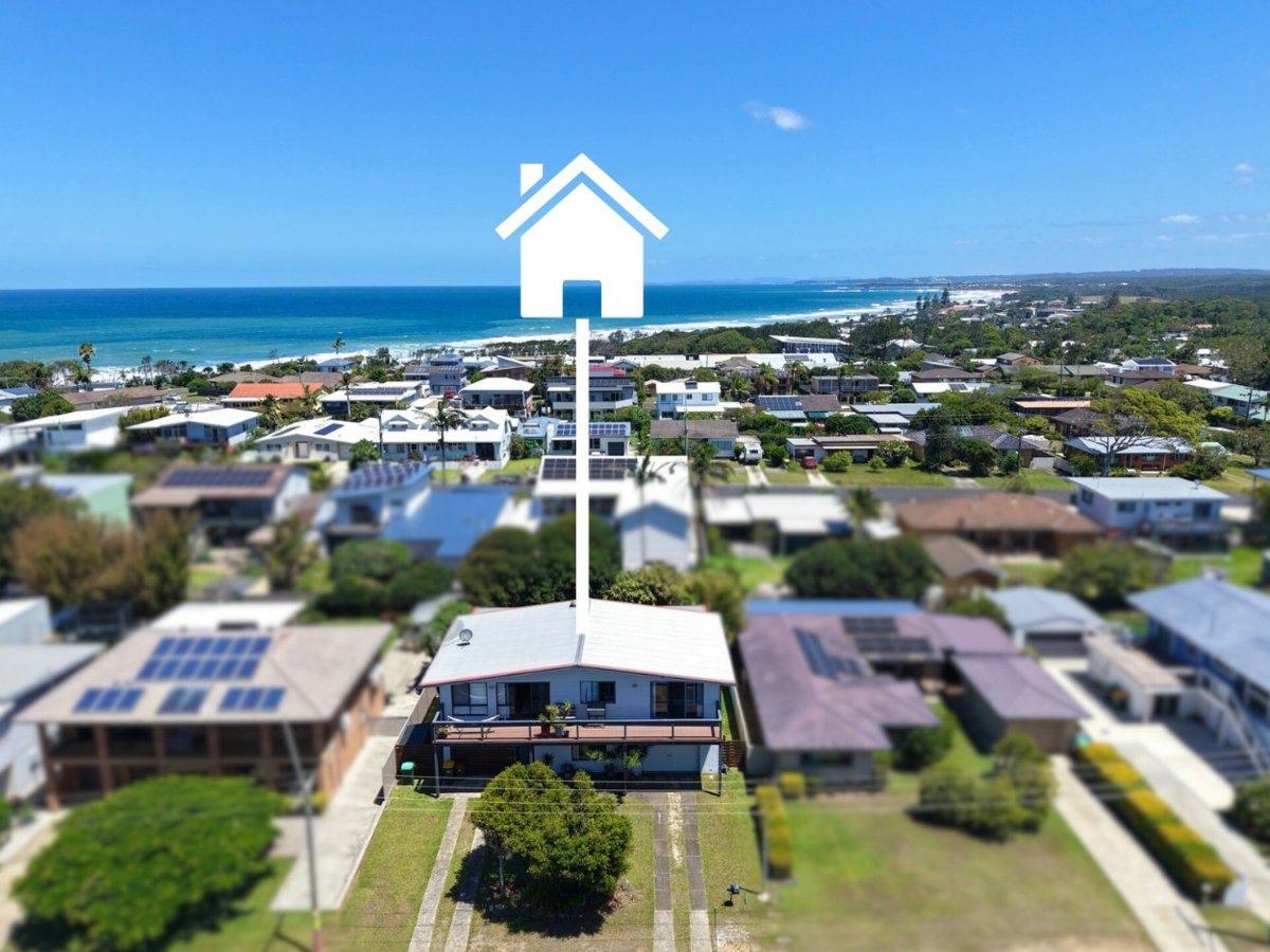 4-bedroom house at 16 Old Bar Road, Old Bar, NSW 2430, Mid-Coast, New South Wales