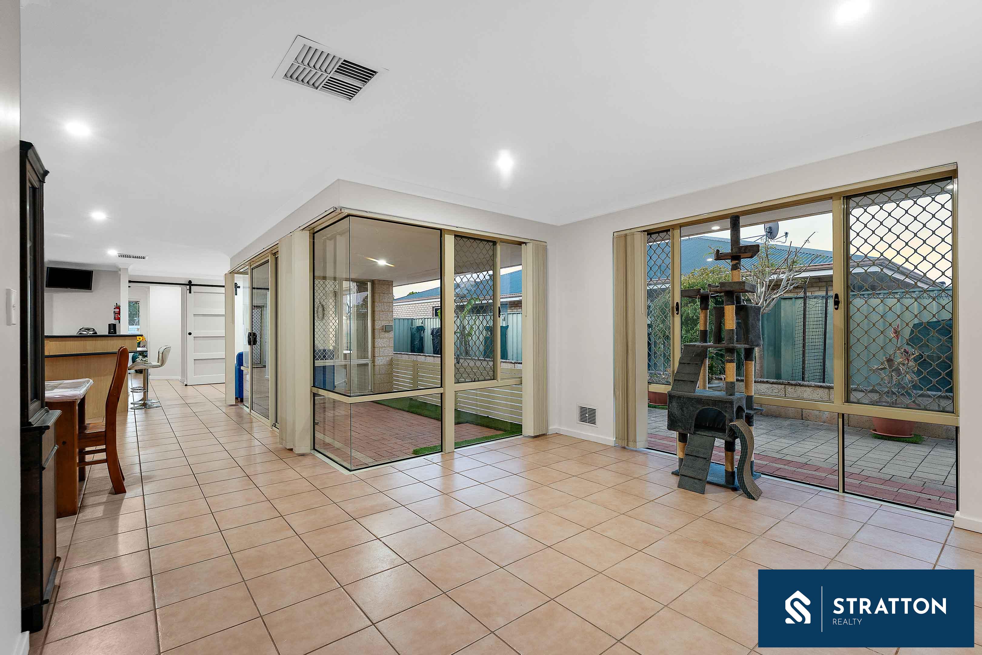 182 Brenchley Drive, Atwell, WA 6164 - Image 9