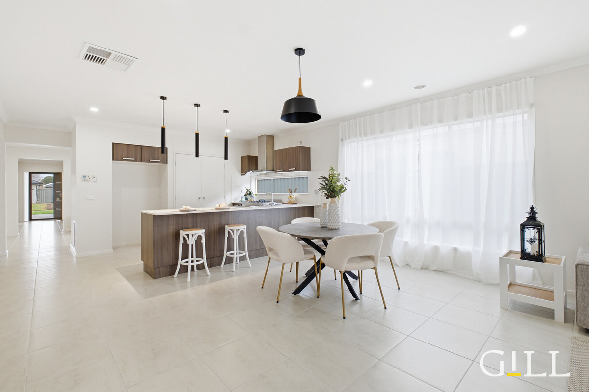 20 Chorus Way, Cranbourne East, VIC 3977 - Image 5