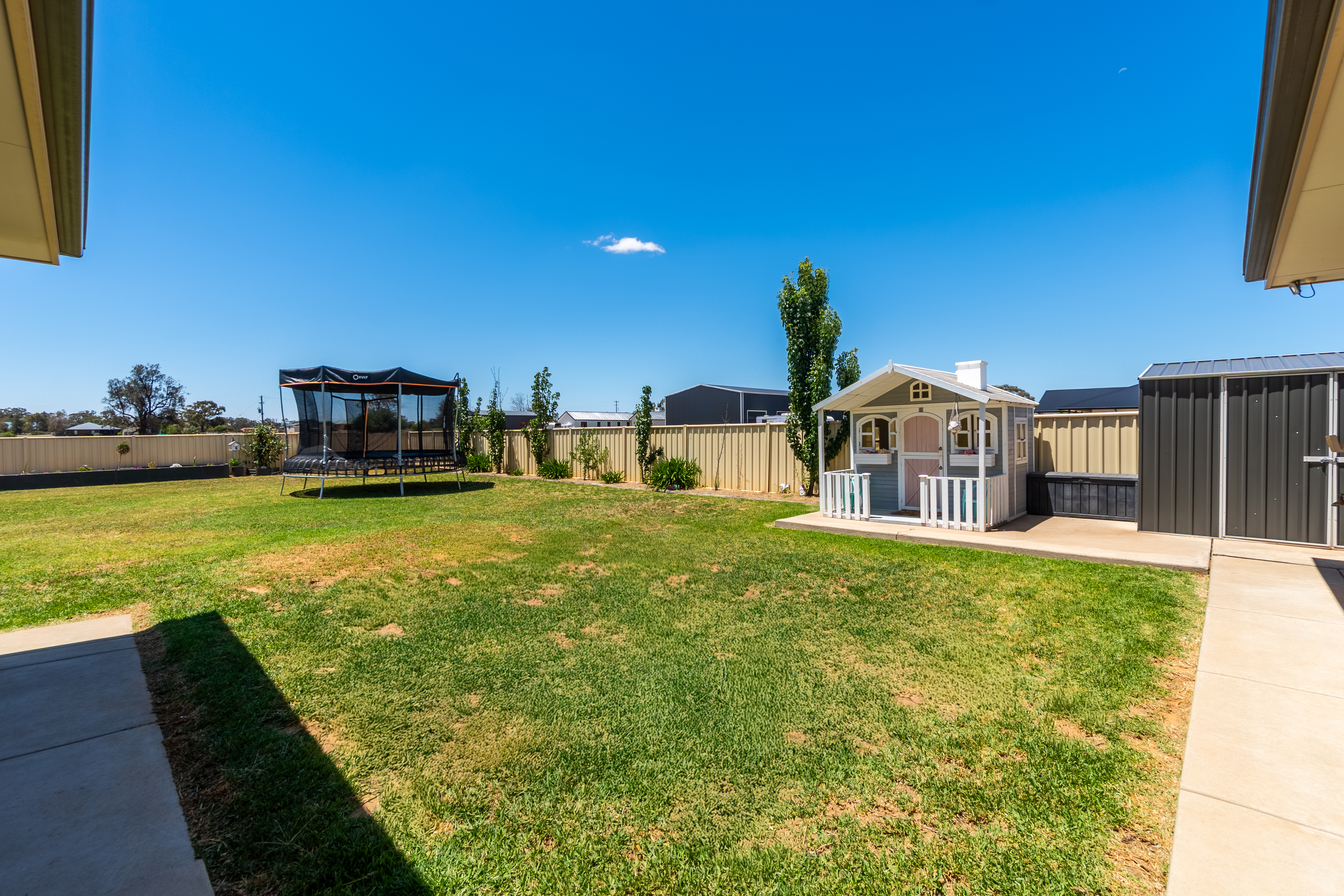 5-bedroom house at 9 Evatt Street, Temora, NSW 2666, Temora, New South Wales