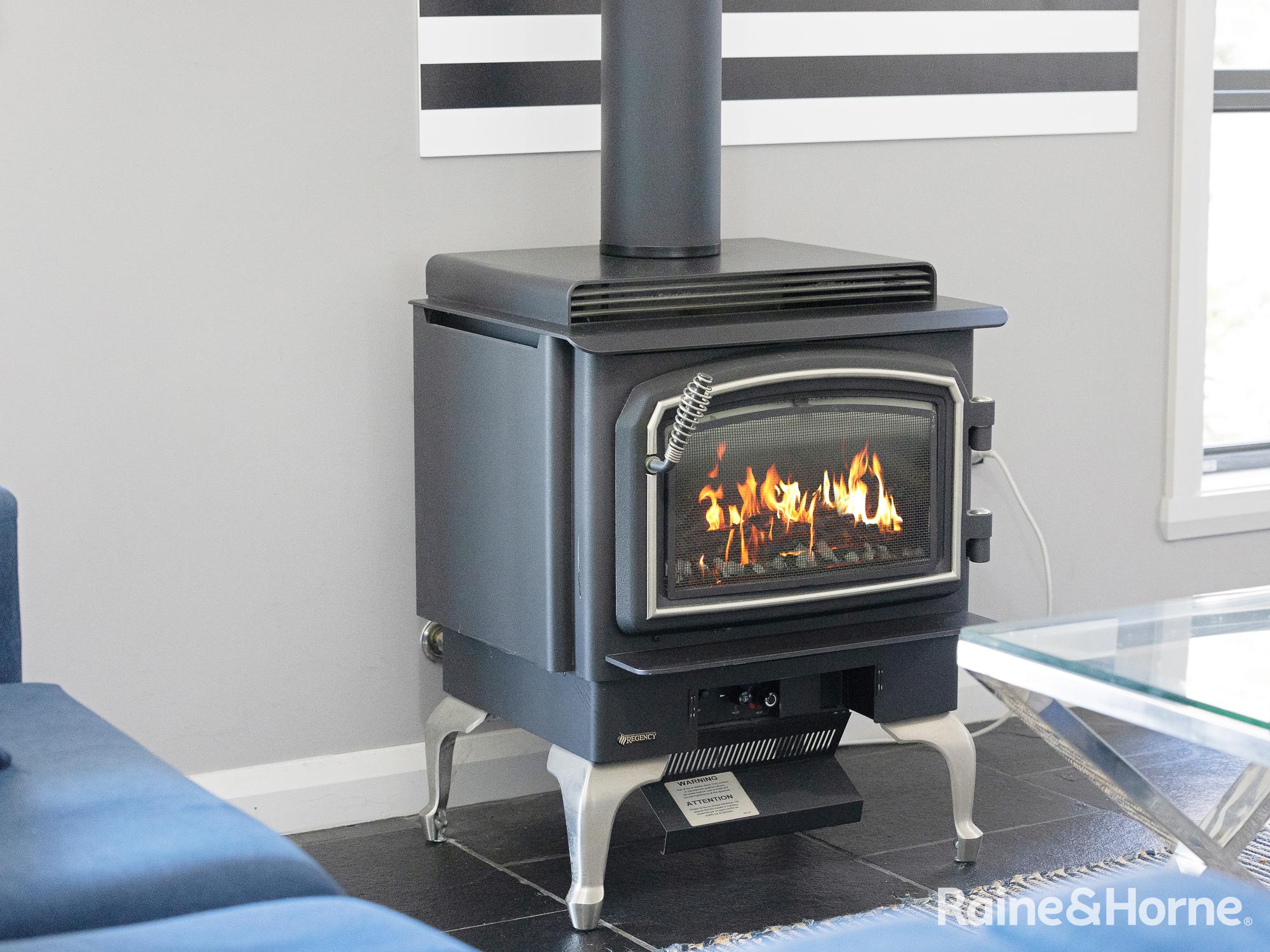 4-bedroom house at 11 Willott Close, Eglinton, NSW 2795, Bathurst, New South Wales