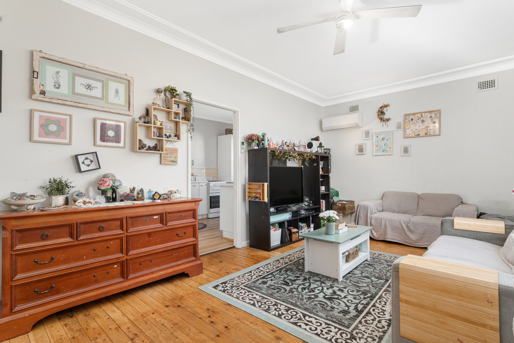 33 Gregory Avenue, Oxley Park, NSW 2760 - Image 4