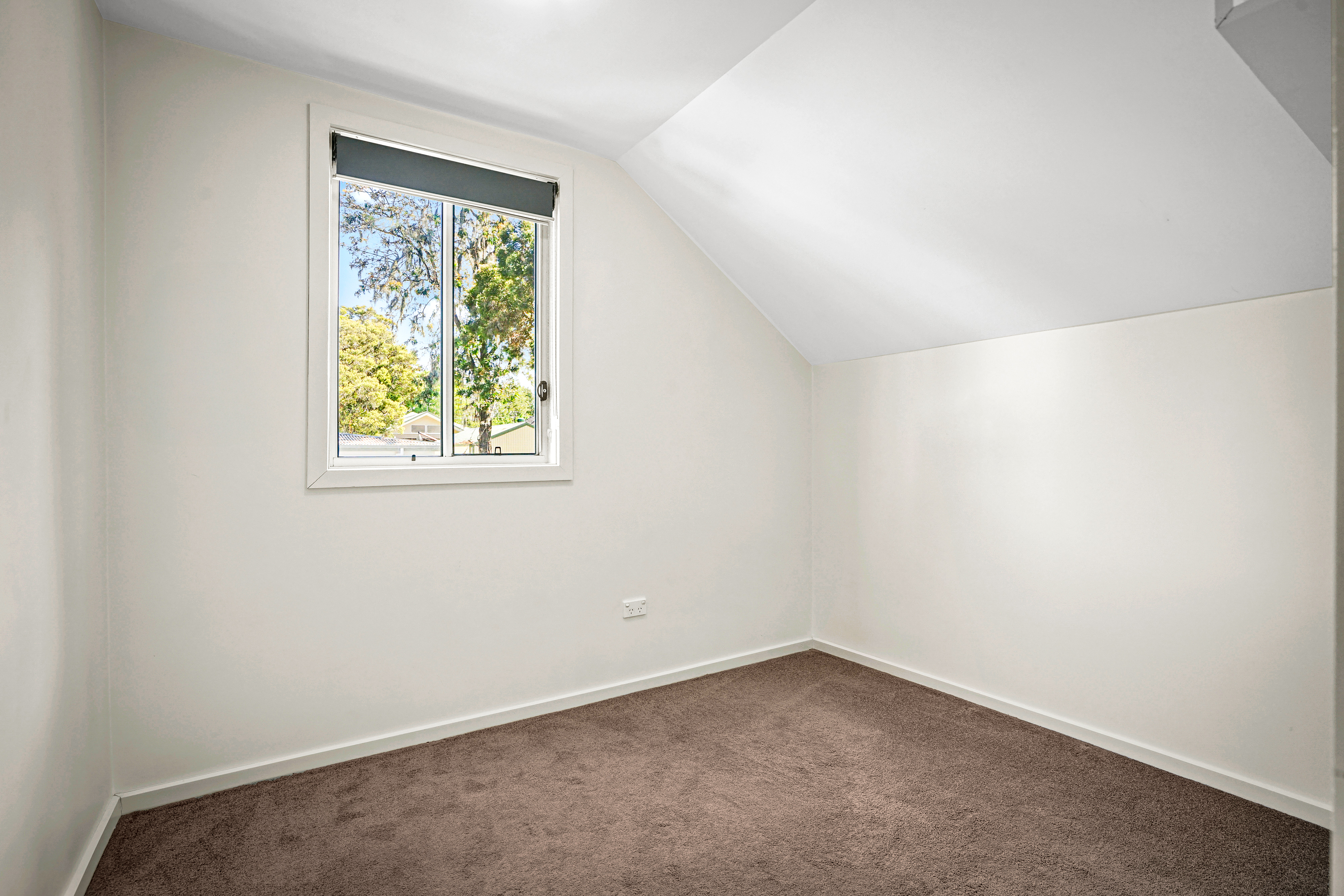 5 40 CANBERRA STREET, OXLEY PARK NSW 2760 - Image 5