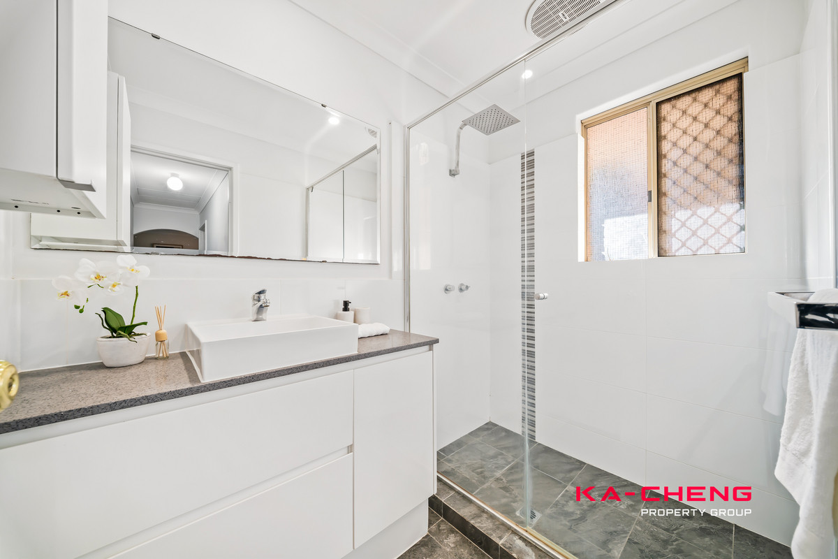 3-bedroom unit at 4/284 Grand Promenade, Dianella, WA 6059, Bayswater, Western Australia