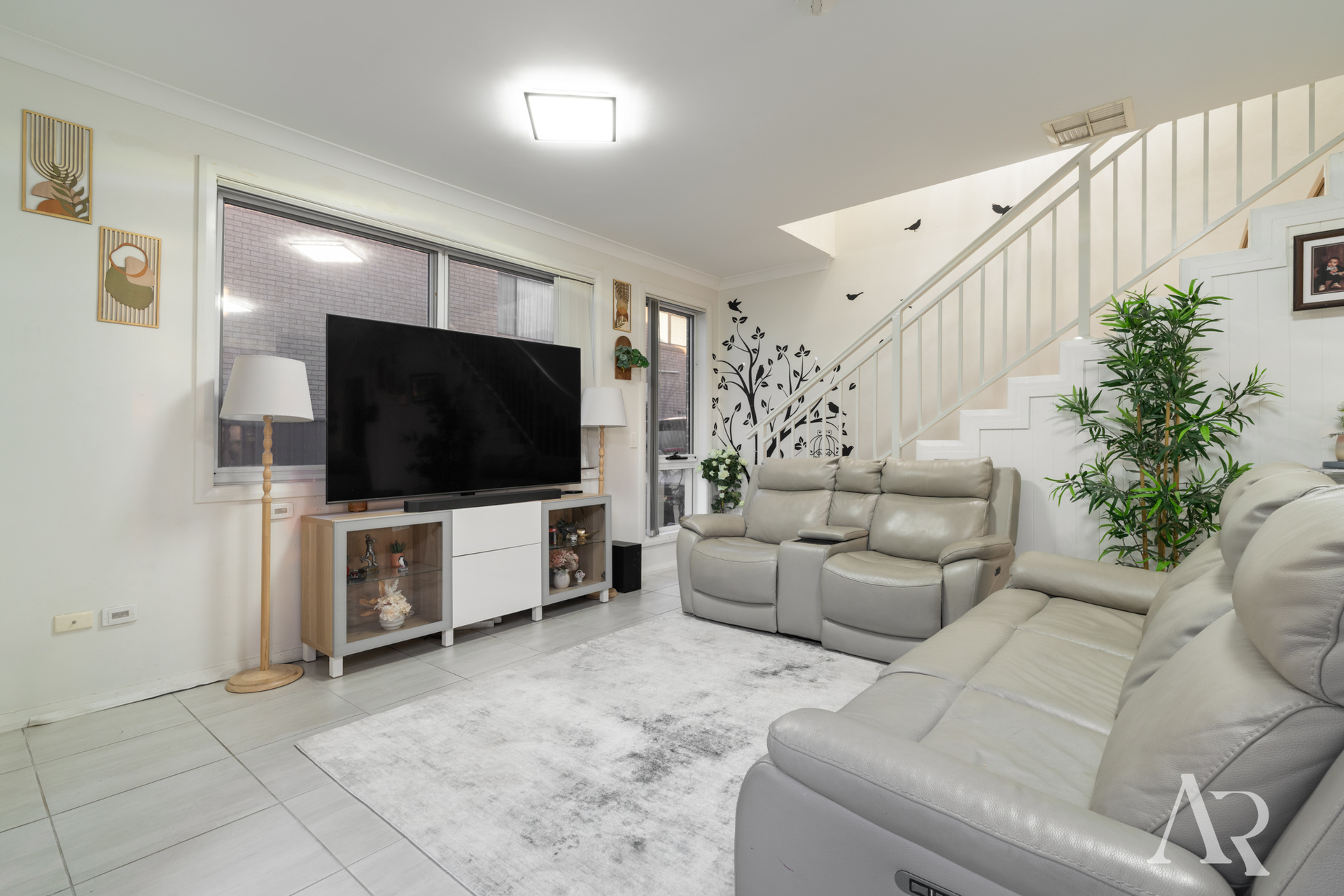 1 262 NEWBRIDGE ROAD, MOOREBANK NSW 2170 - Image 3