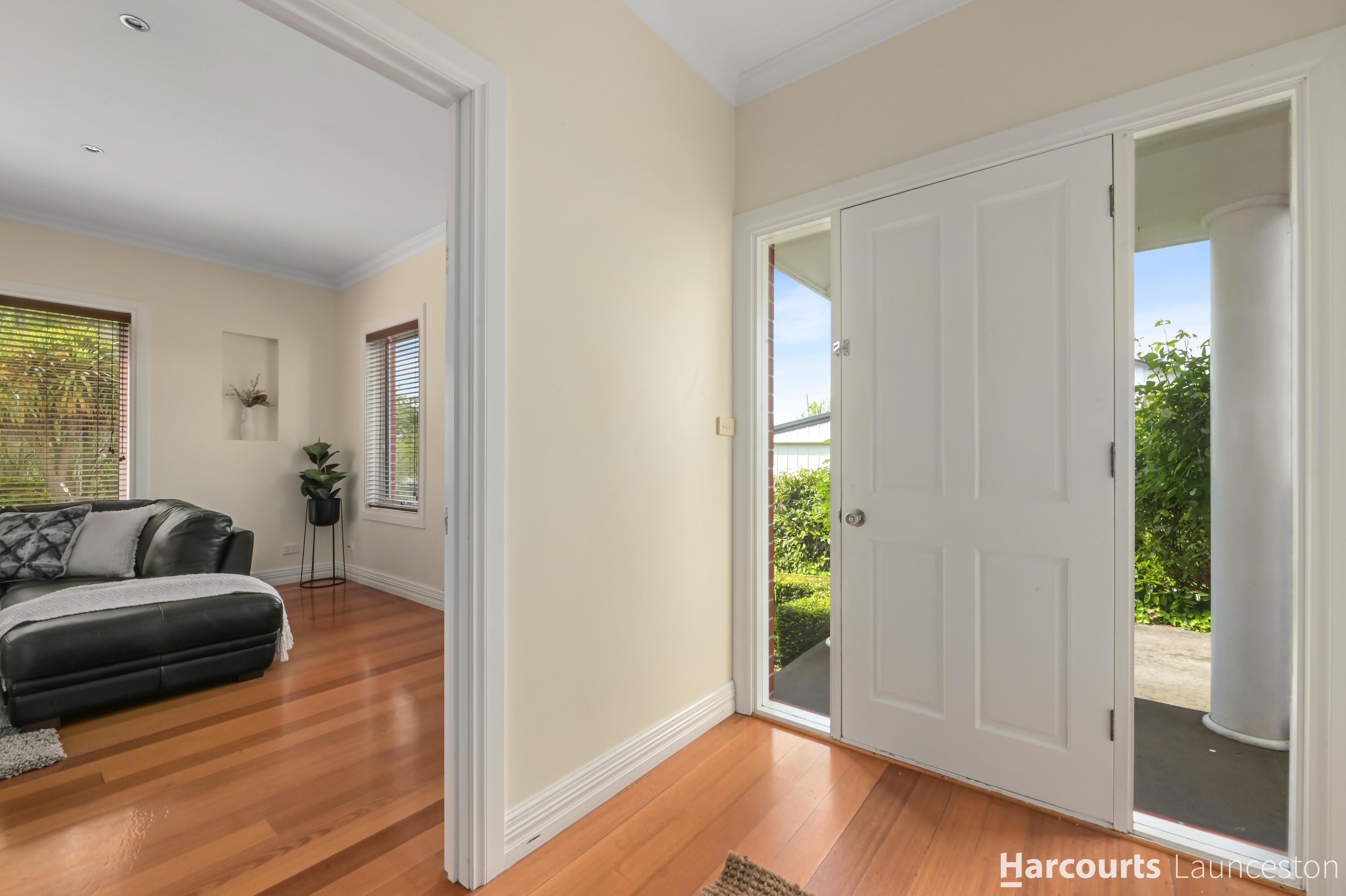 2/114 Peel Street West, West Launceston, Tas, 7250 - Image 3