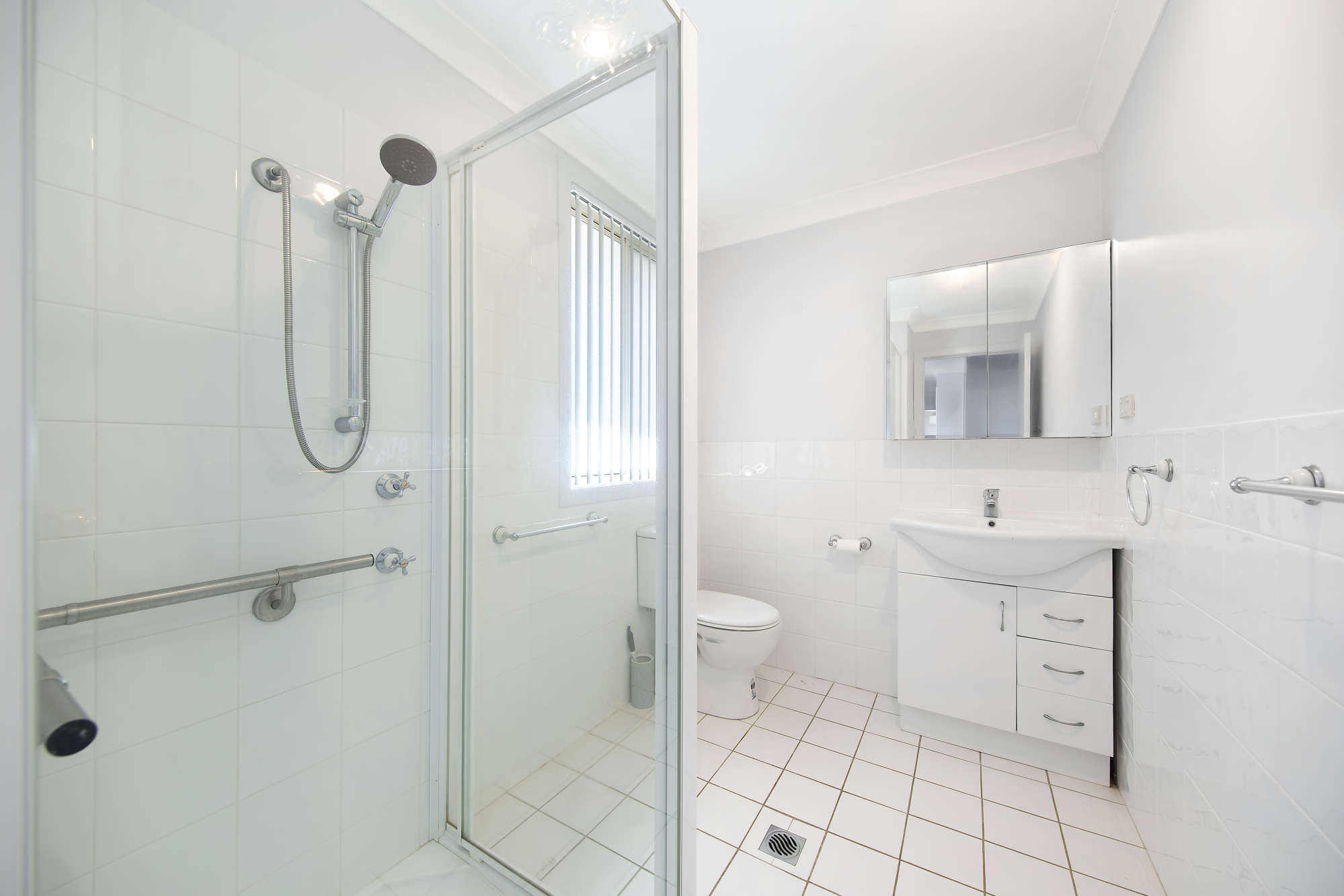 5-bedroom house at 21 Highview Street, Tumbi Umbi, NSW 2261, , New South Wales