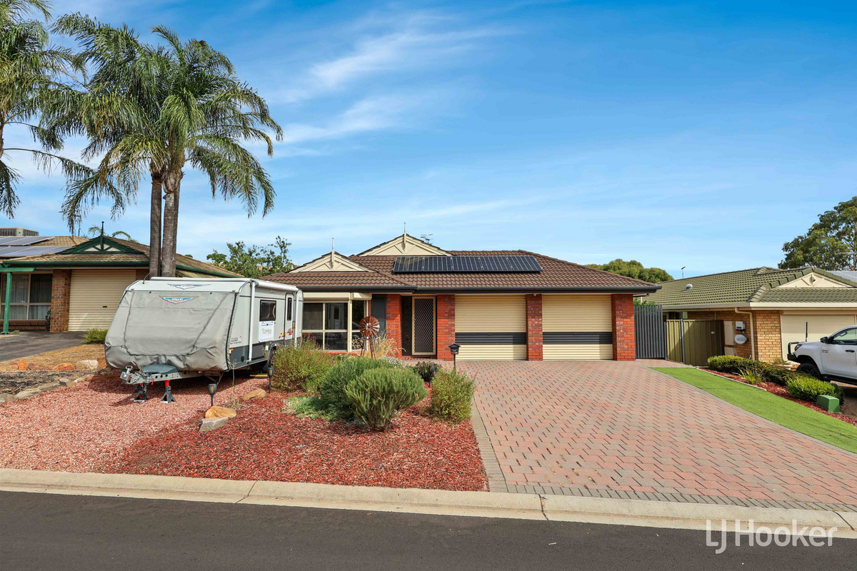 10 Lachlan Drive, Craigmore, SA 5114 - Image 4