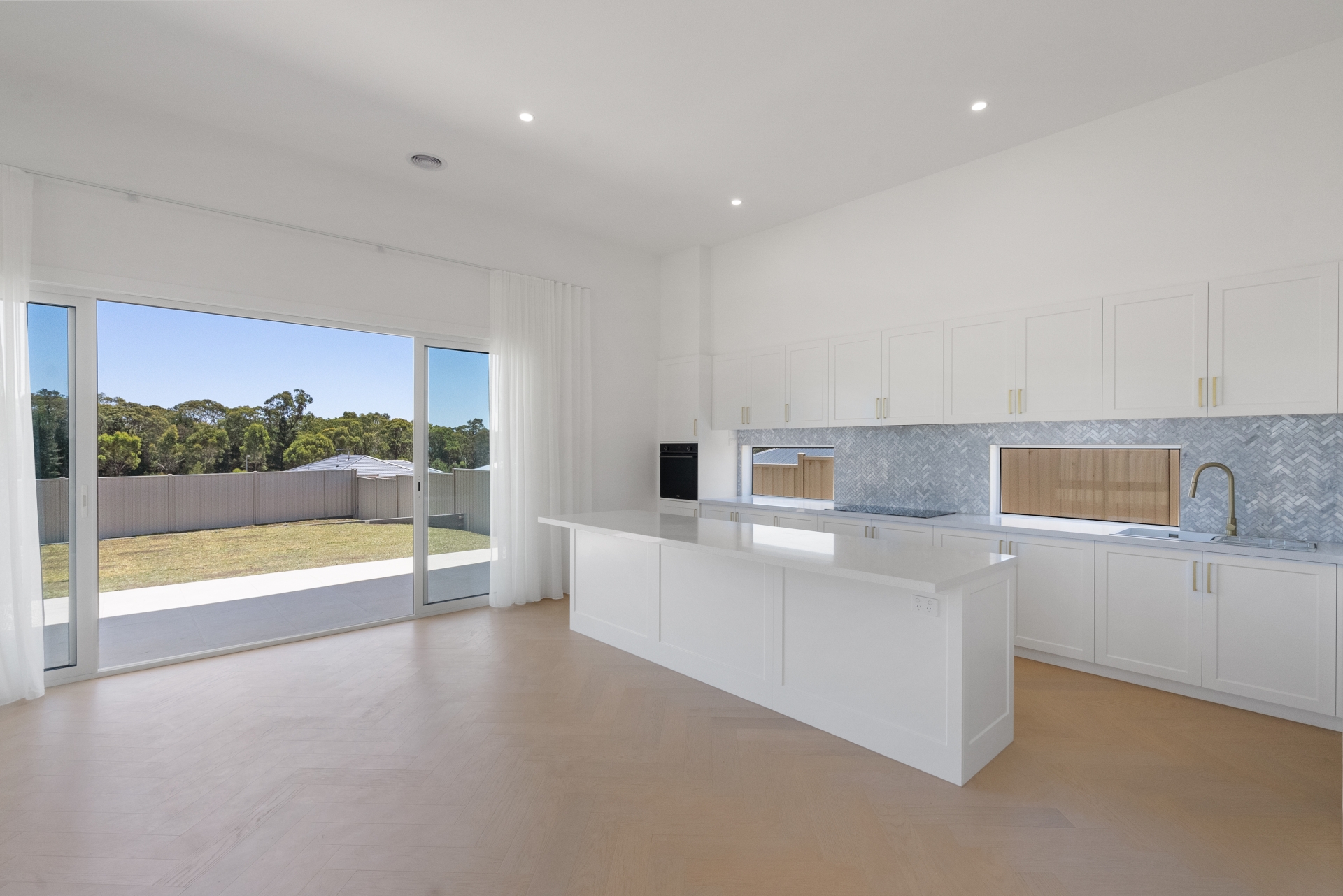 4 Panorama  Street, Broadford, Vic, 3658 - Image 3