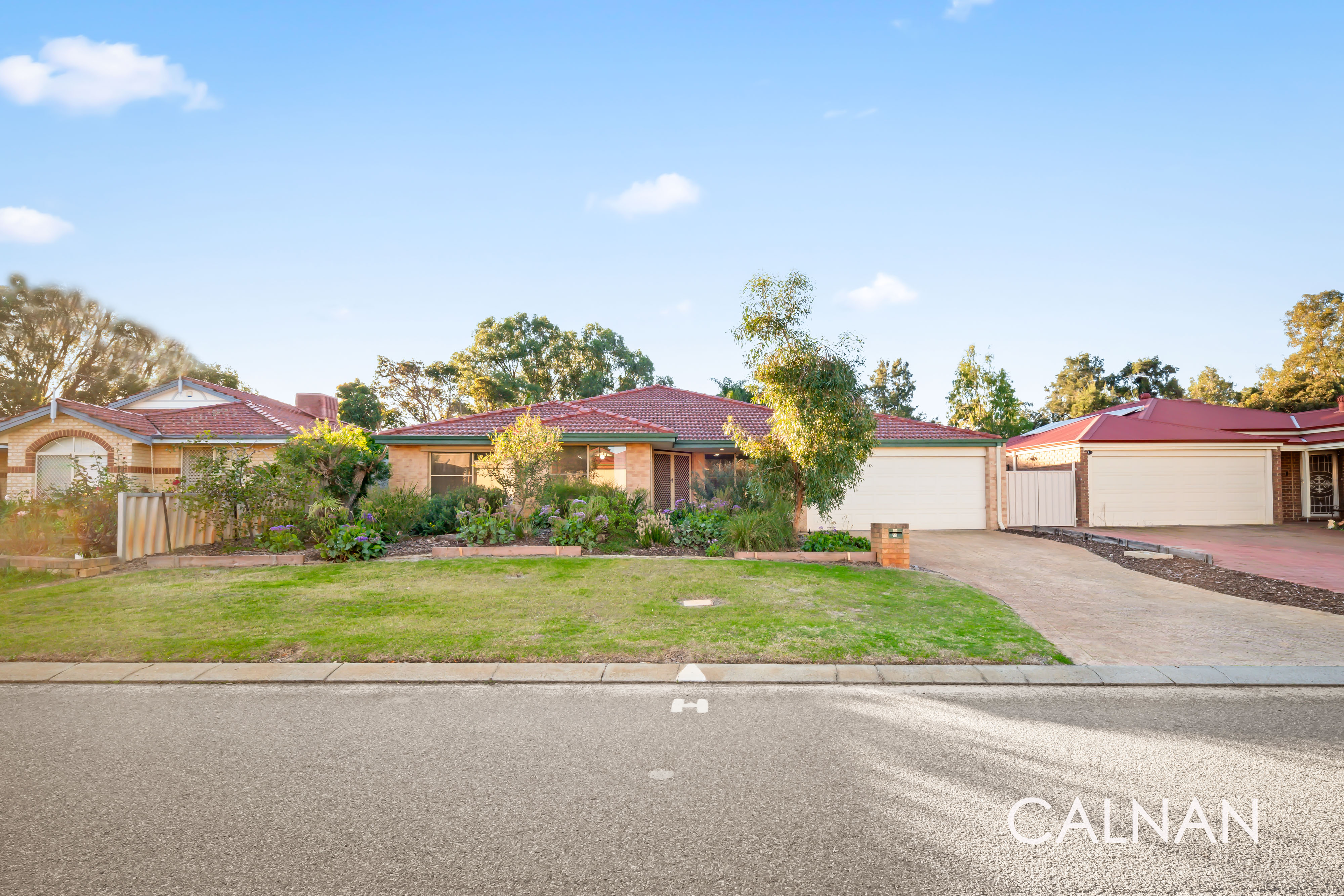 13 Woodspring Trail, Canning Vale, WA 6155 - Image 2