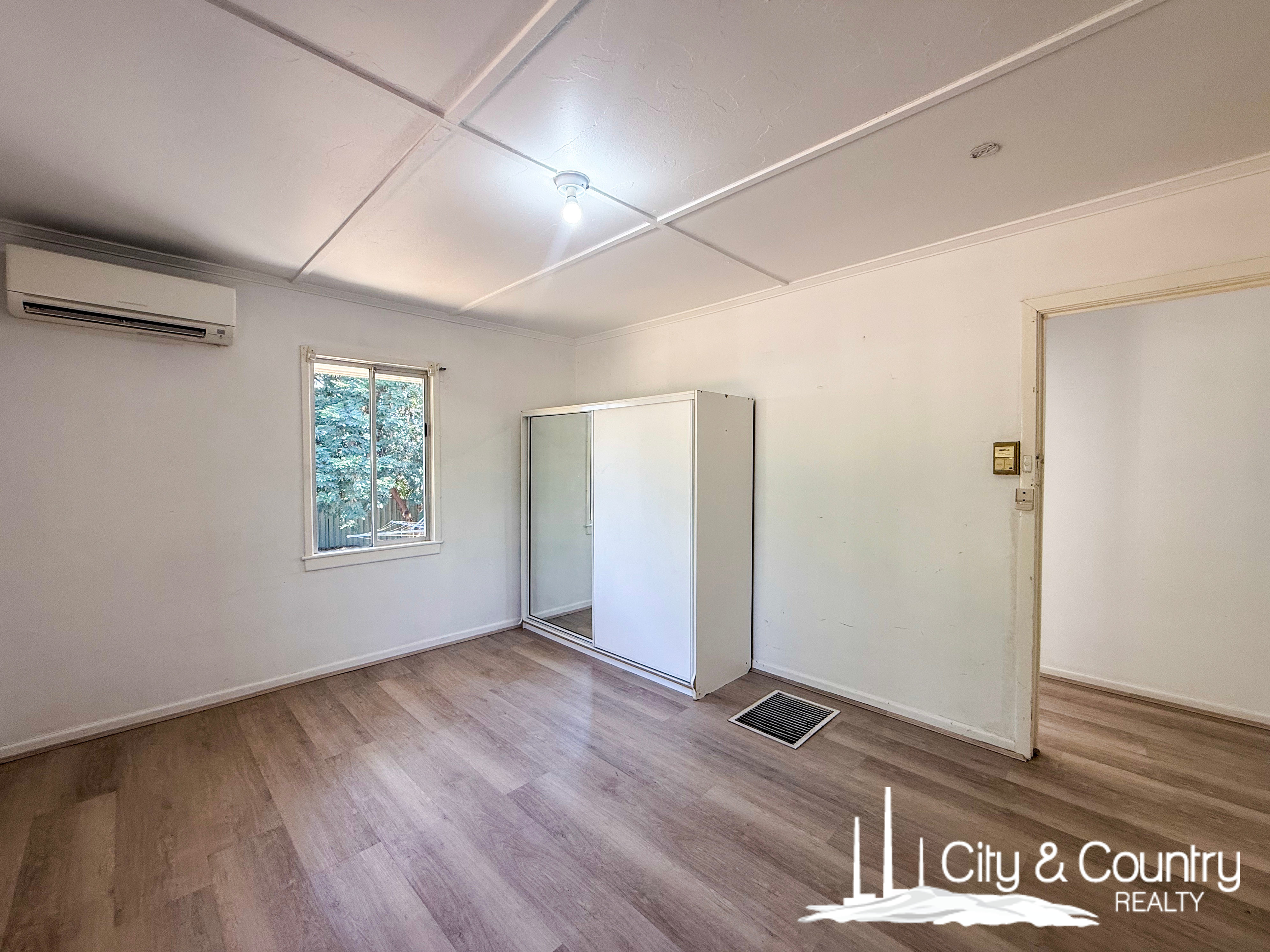 4 Emerald Street, Happy Valley, QLD 4825 - Image 10