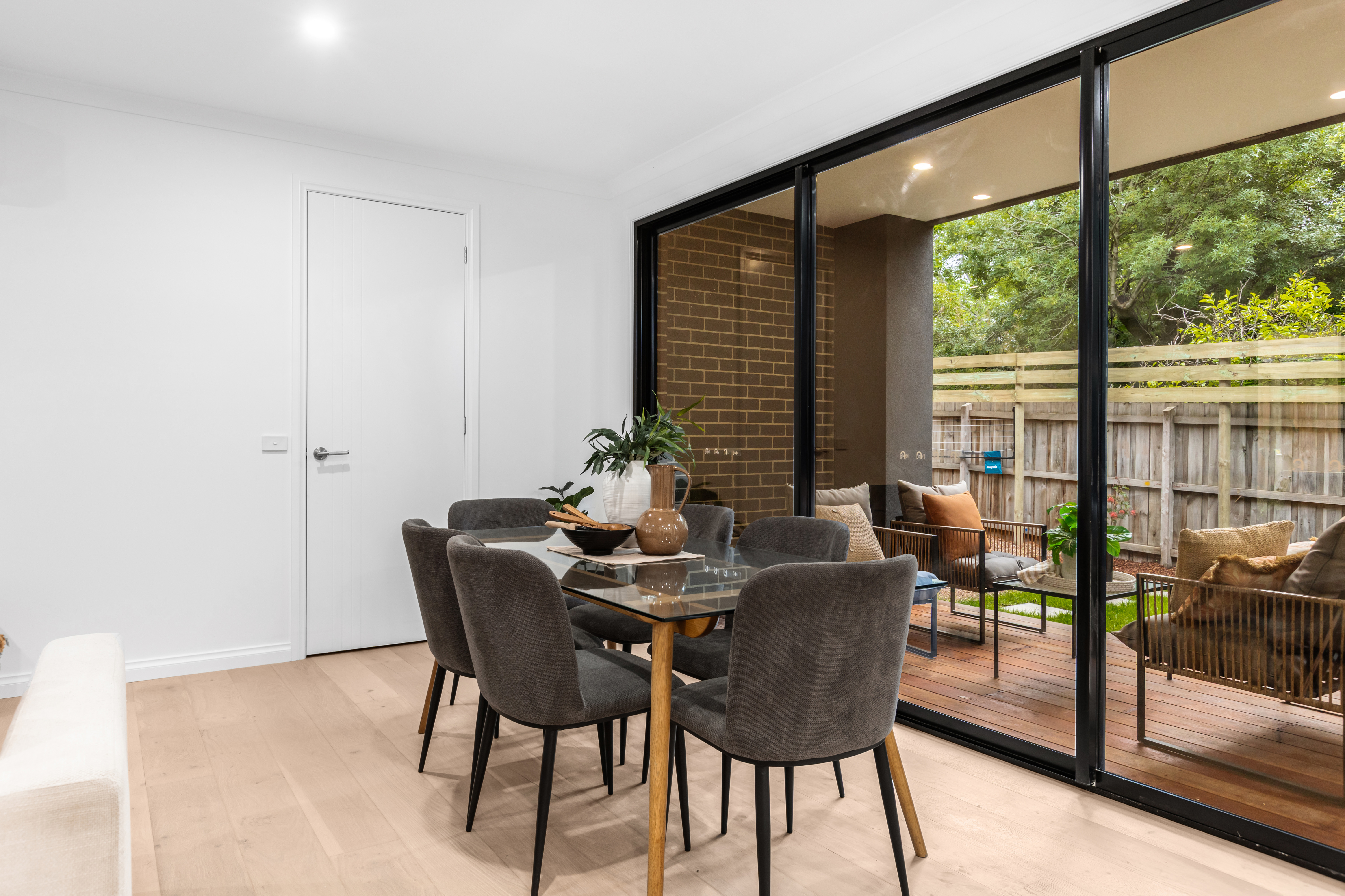 2/2 Belmont Road West, Croydon South, Vic, 3136 - Image 6