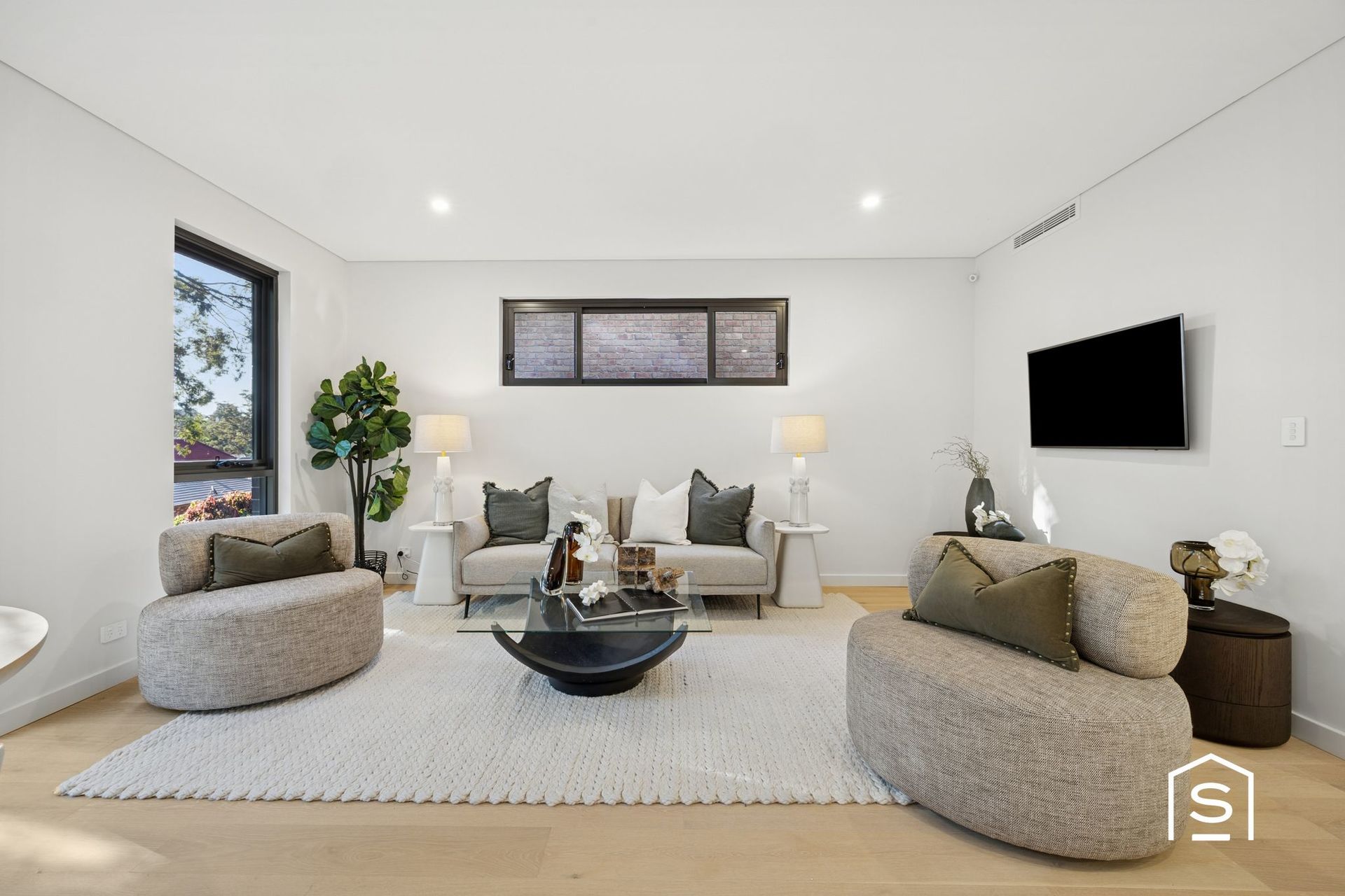 5-bedroom unit at 24 Edgar Street, Eastwood, NSW 2122, Ryde, New South Wales