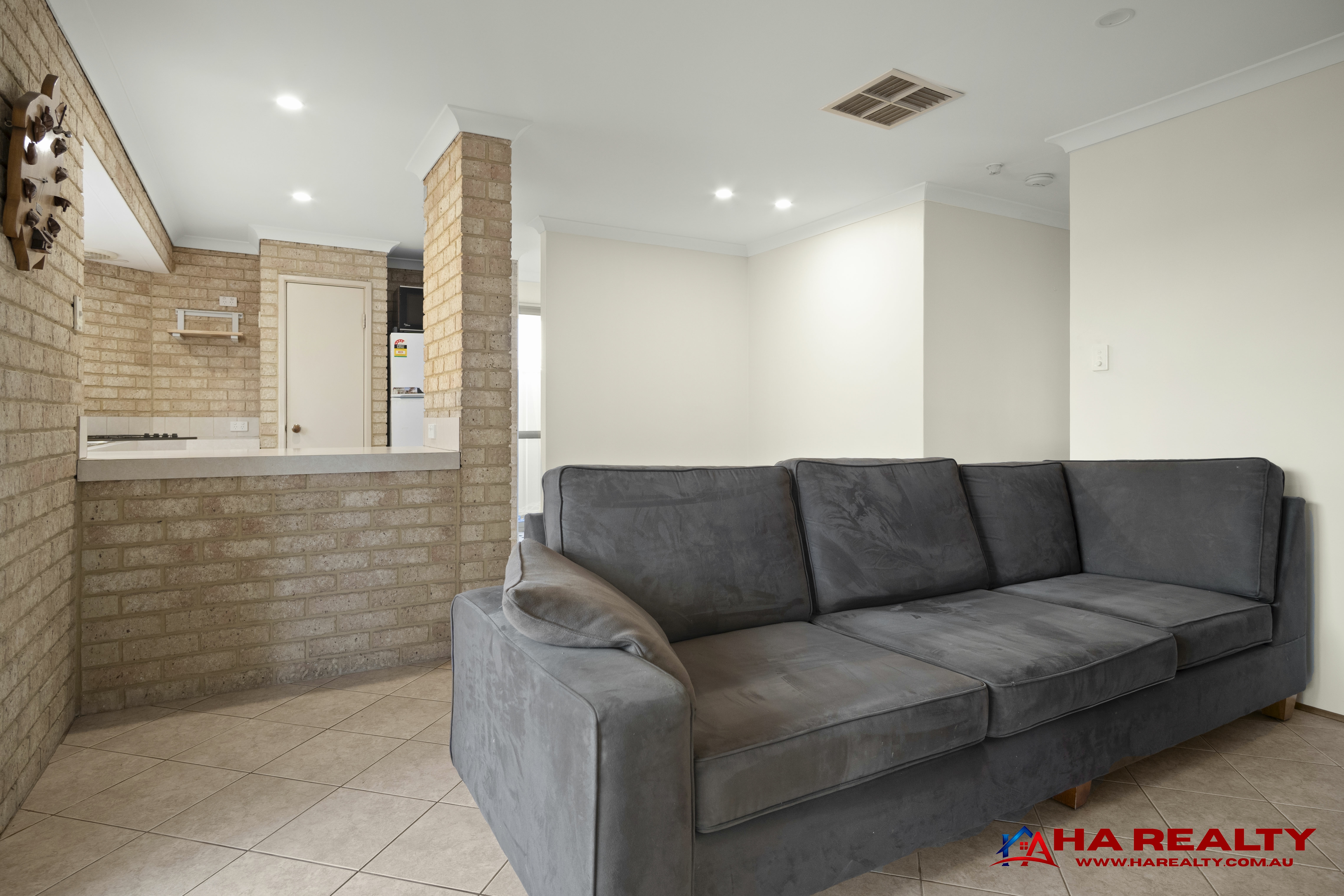 36 HONOURS RISE, Marangaroo WA 6064 - Image 9