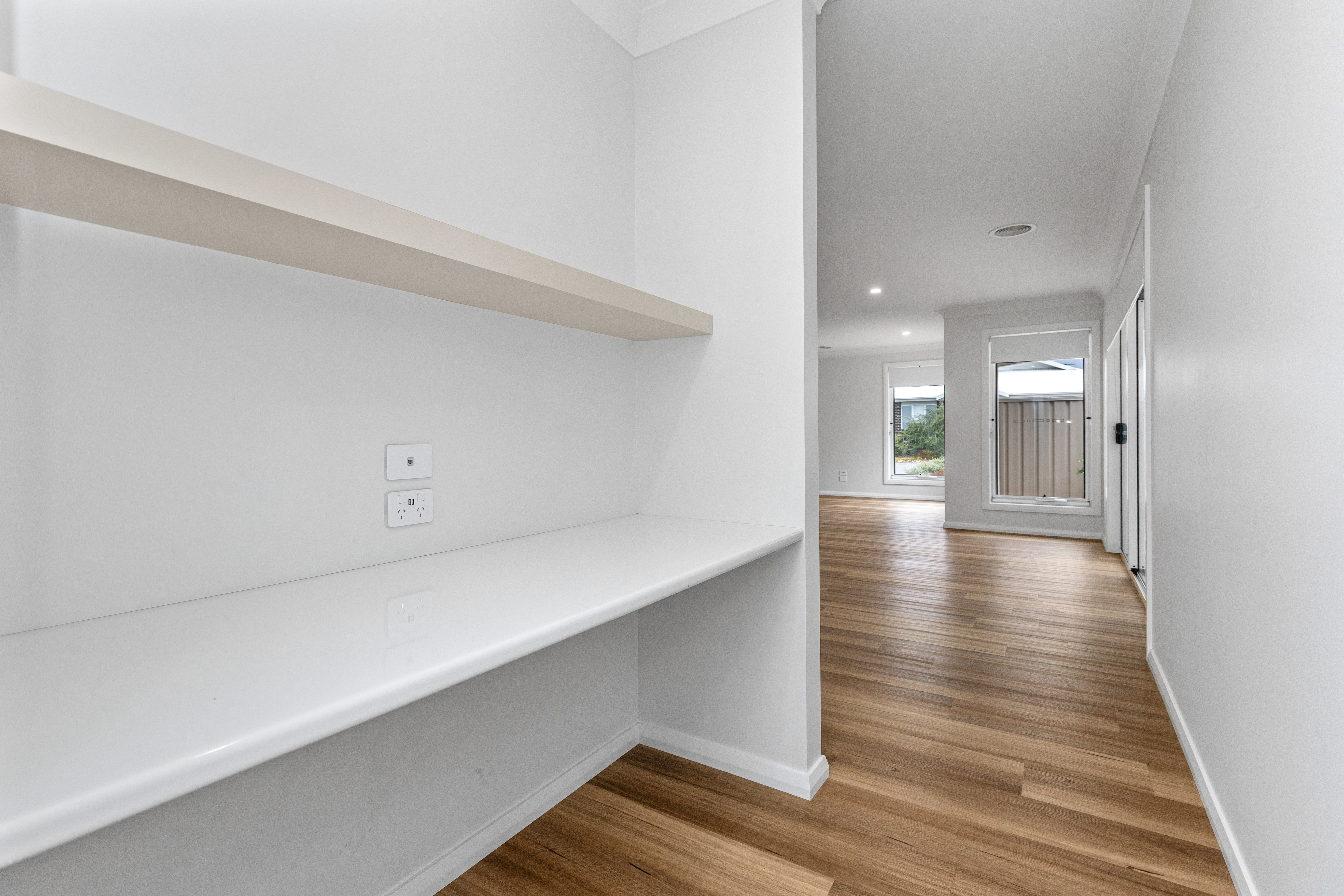 3-bedroom unit at 8 Billabong Crescent, Gobbagombalin, NSW 2650, Wagga Wagga, New South Wales