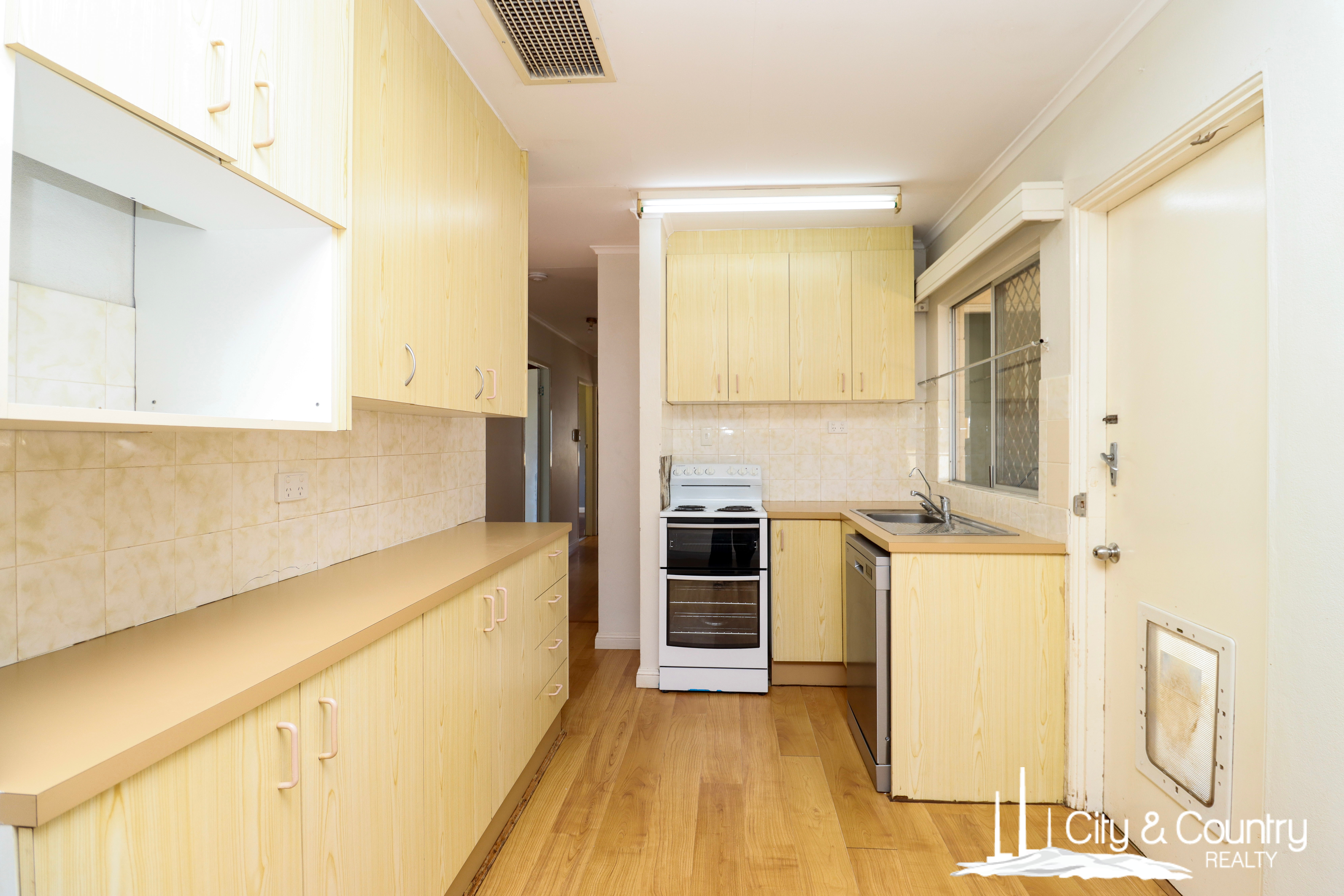 10 Jacobsen Crescent, Sunset, QLD 4825 - Image 8
