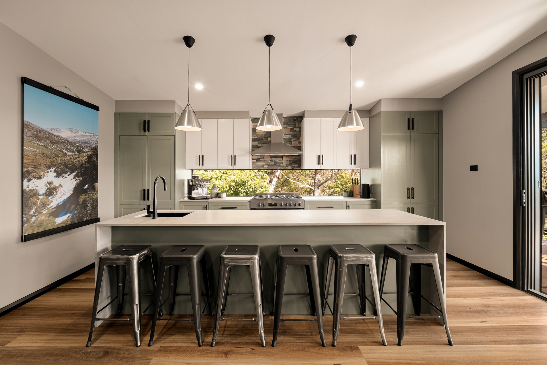 18 Parkes Crescent, Faulconbridge, NSW 2776 - Image 4