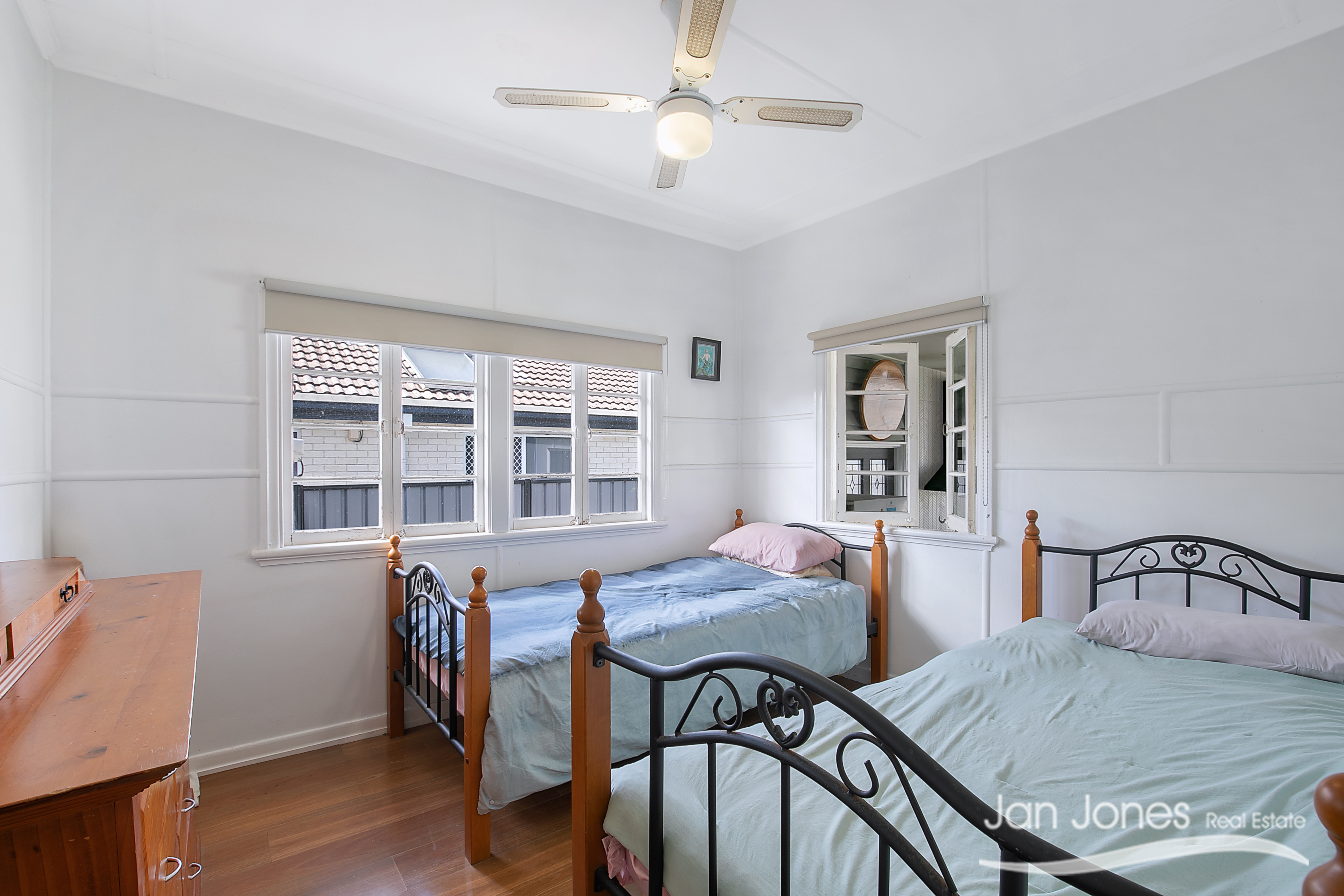 107 EVERSLEIGH ROAD, Scarborough QLD 4020 - Image 10
