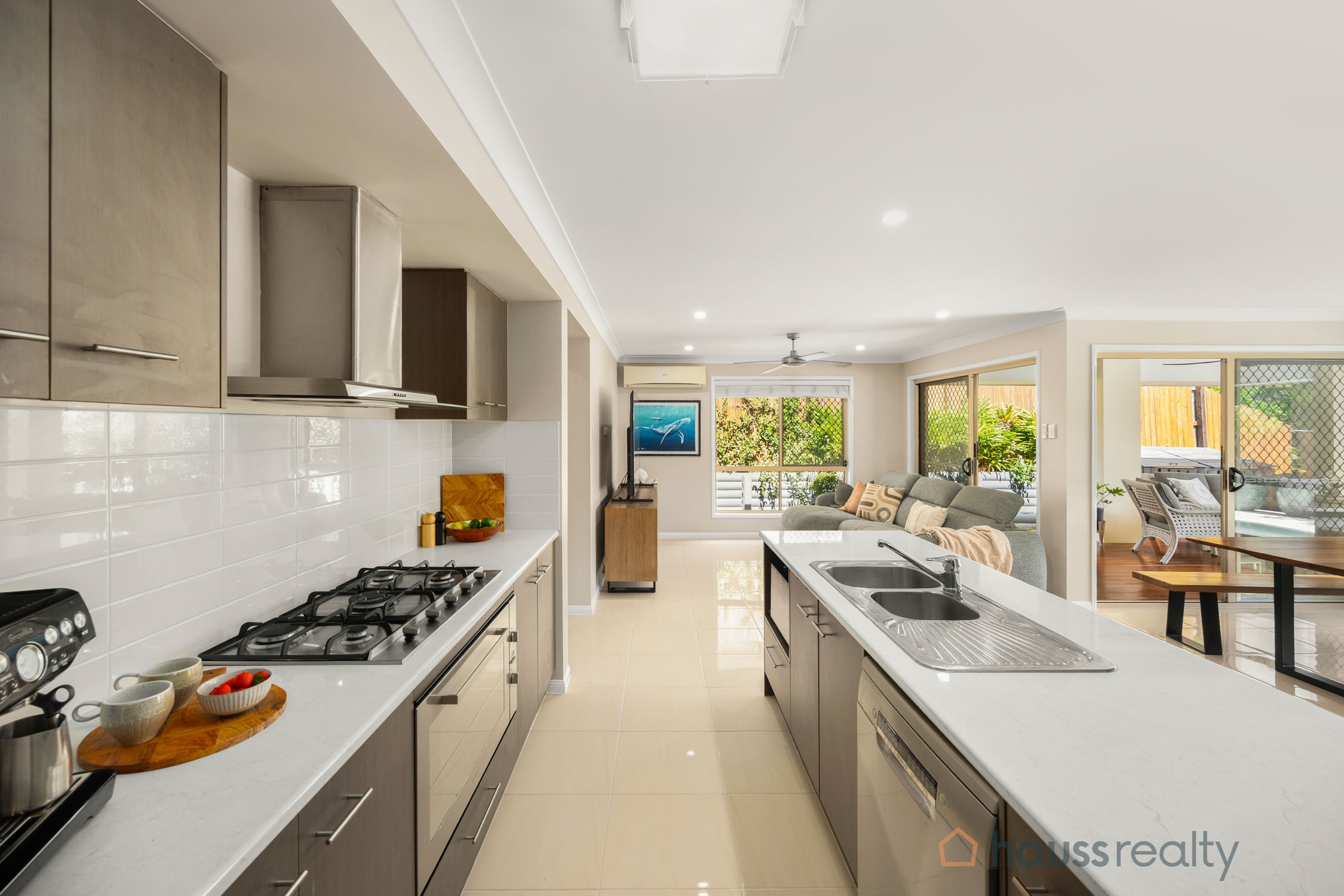 13 SANDI STREET, Oxley QLD 4075 - Image 5