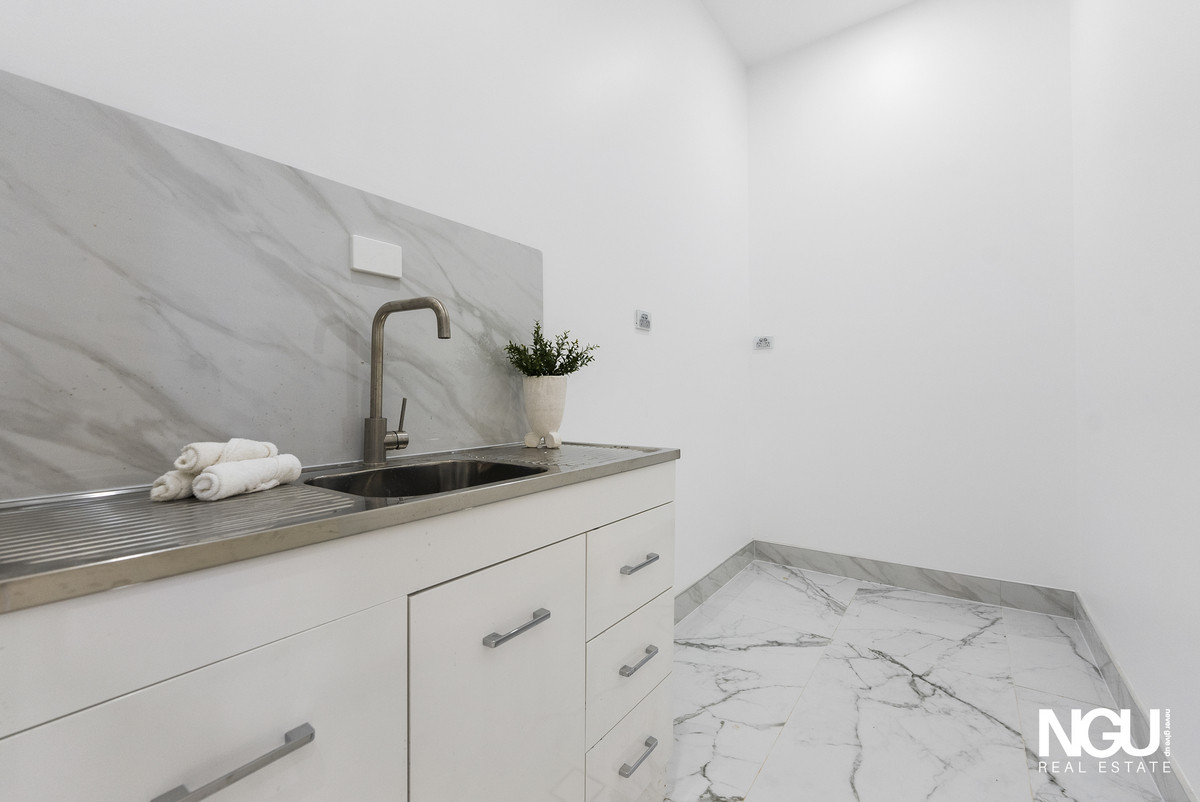 5-bedroom house at 13 Kuala Close, Dean Park, NSW 2761, Blacktown, New South Wales