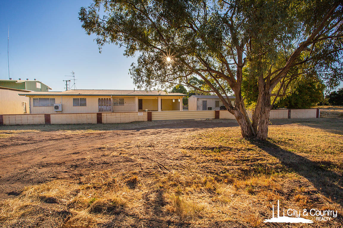 38 Ryan Road, Mount Isa, Qld, 4825 - Image 2